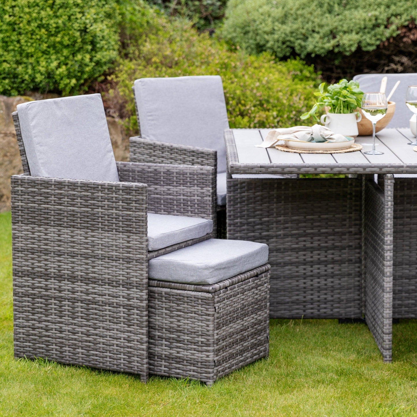 Cube 8 Seater Rattan Outdoor Dining Set Grey LED Premium Parasol - Grey Weave Polywood Top