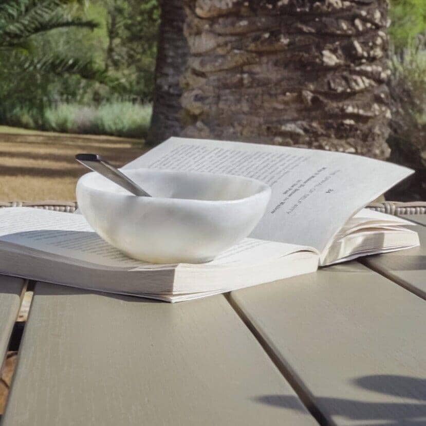 Cube 8 Seater Rattan Outdoor Dining Set with Cream Parasol - Natural Brown Weave Polywood Top
