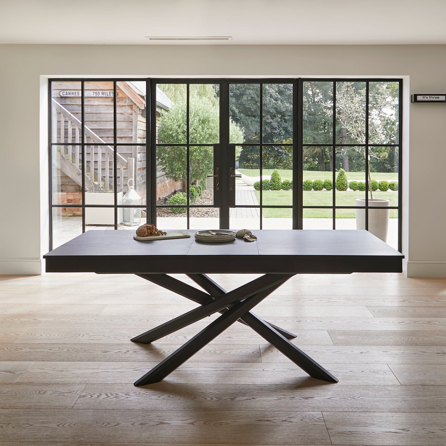 Amelia Extendable Dining Table Black