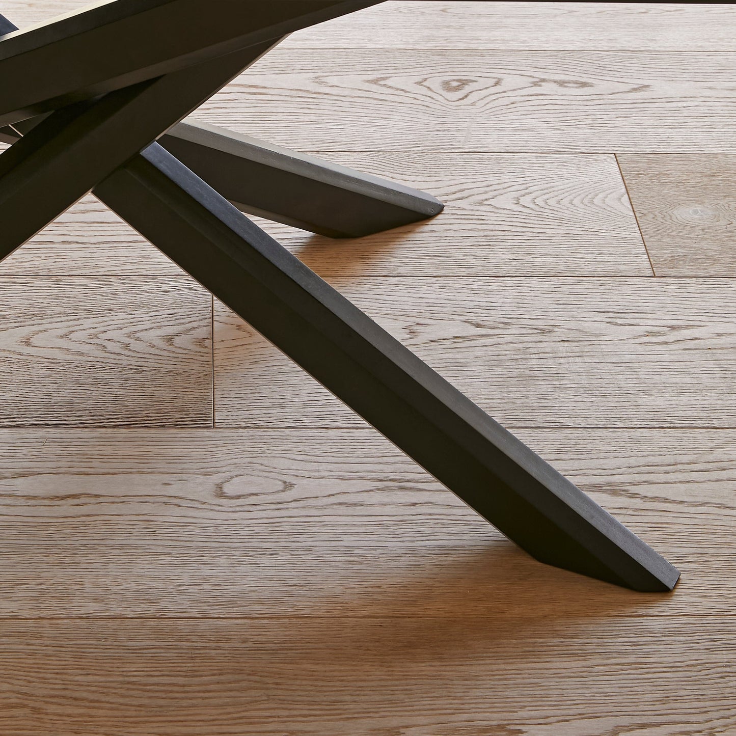 Amelia Extendable Dining Table Black
