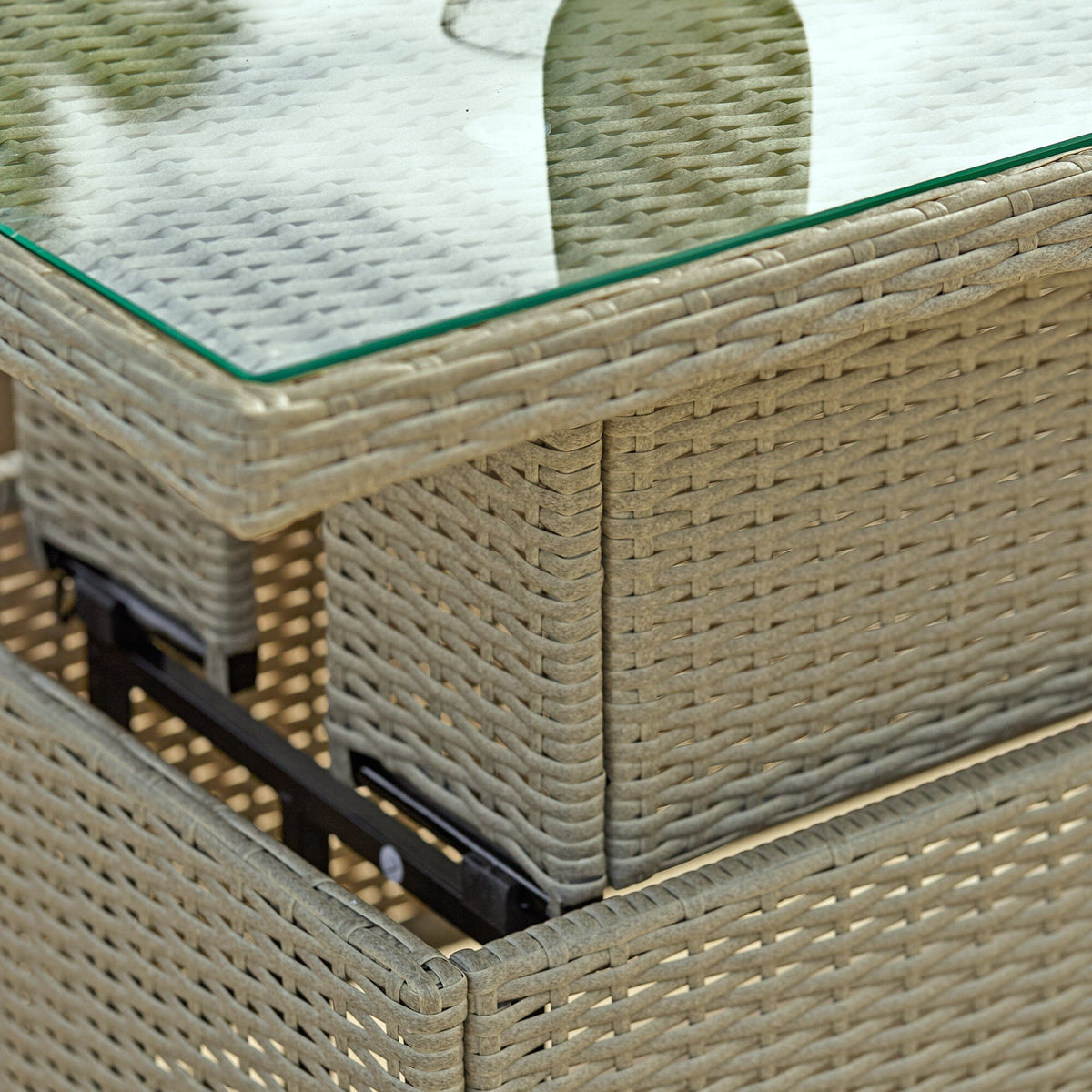 Aria Rattan Garden Raising Table - Laura James