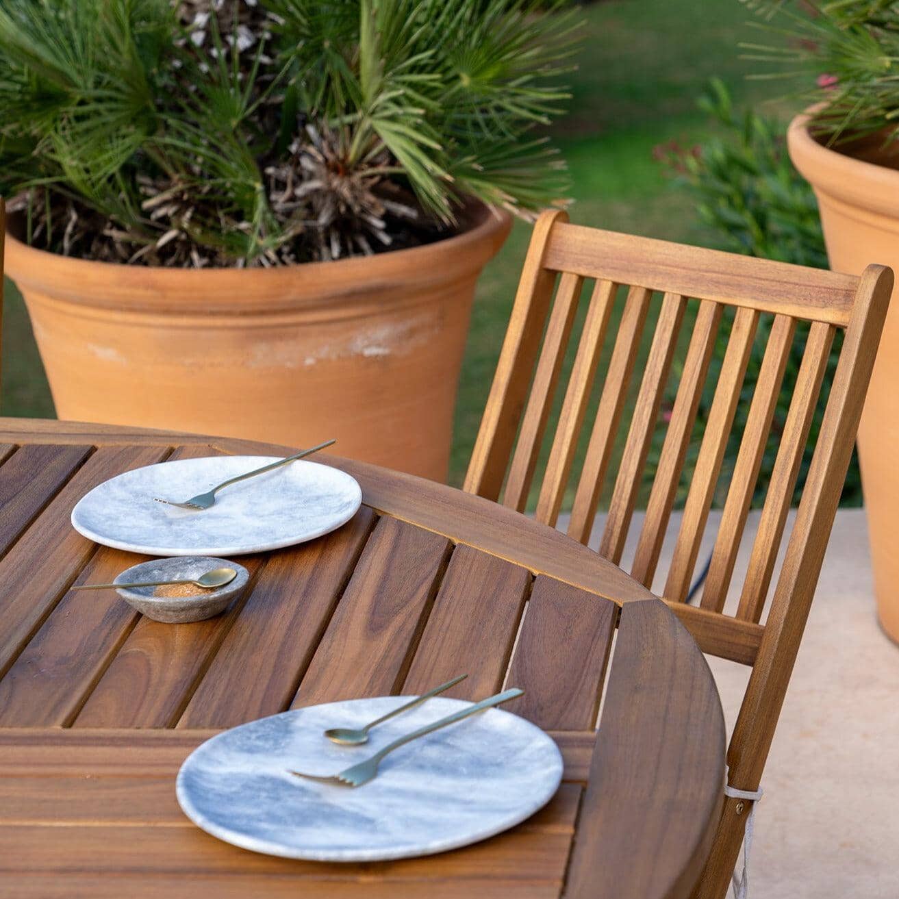 Ashby 8 Seater Wooden Round Garden Dining Set - 160cm - Laura James