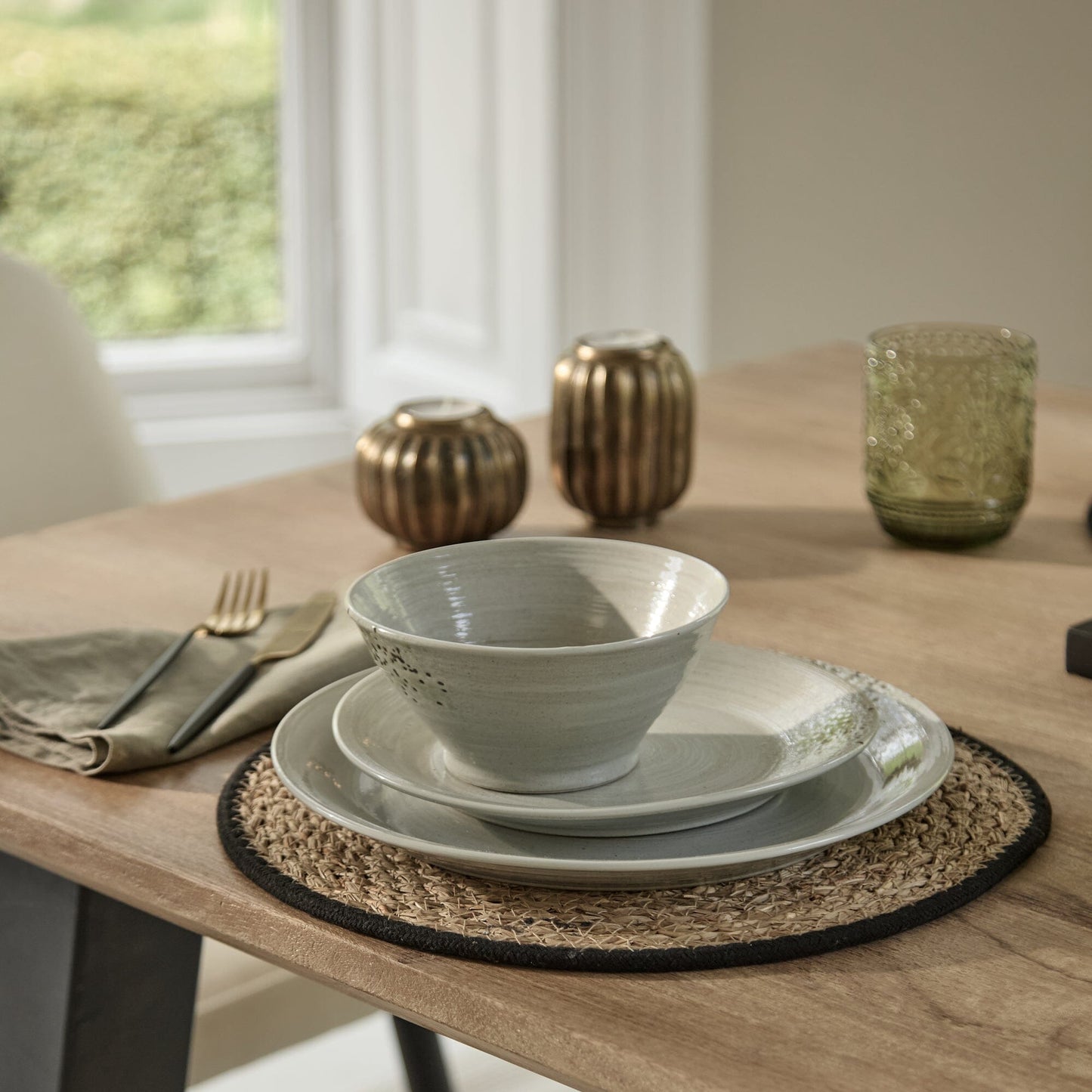 Atlas 160cm Chalked Mango Wood Dining Table Set - 6 Seater - Dolly Dining Chairs - Oyster White - Black Legs - Laura James