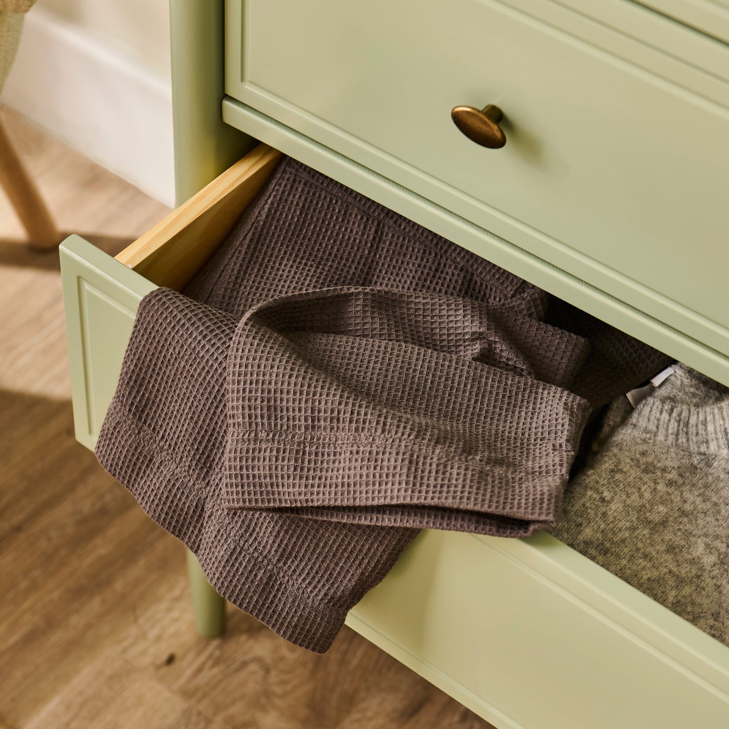 Aubrey_87cm_4_Drawer_Chest_of_Drawers_Pistachio_Green-10 - Laura James