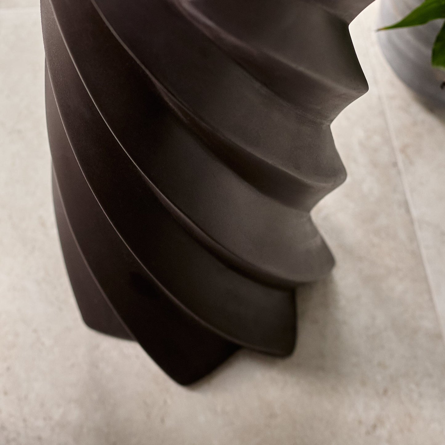 Bianca Concrete Side Table - Black - Laura James