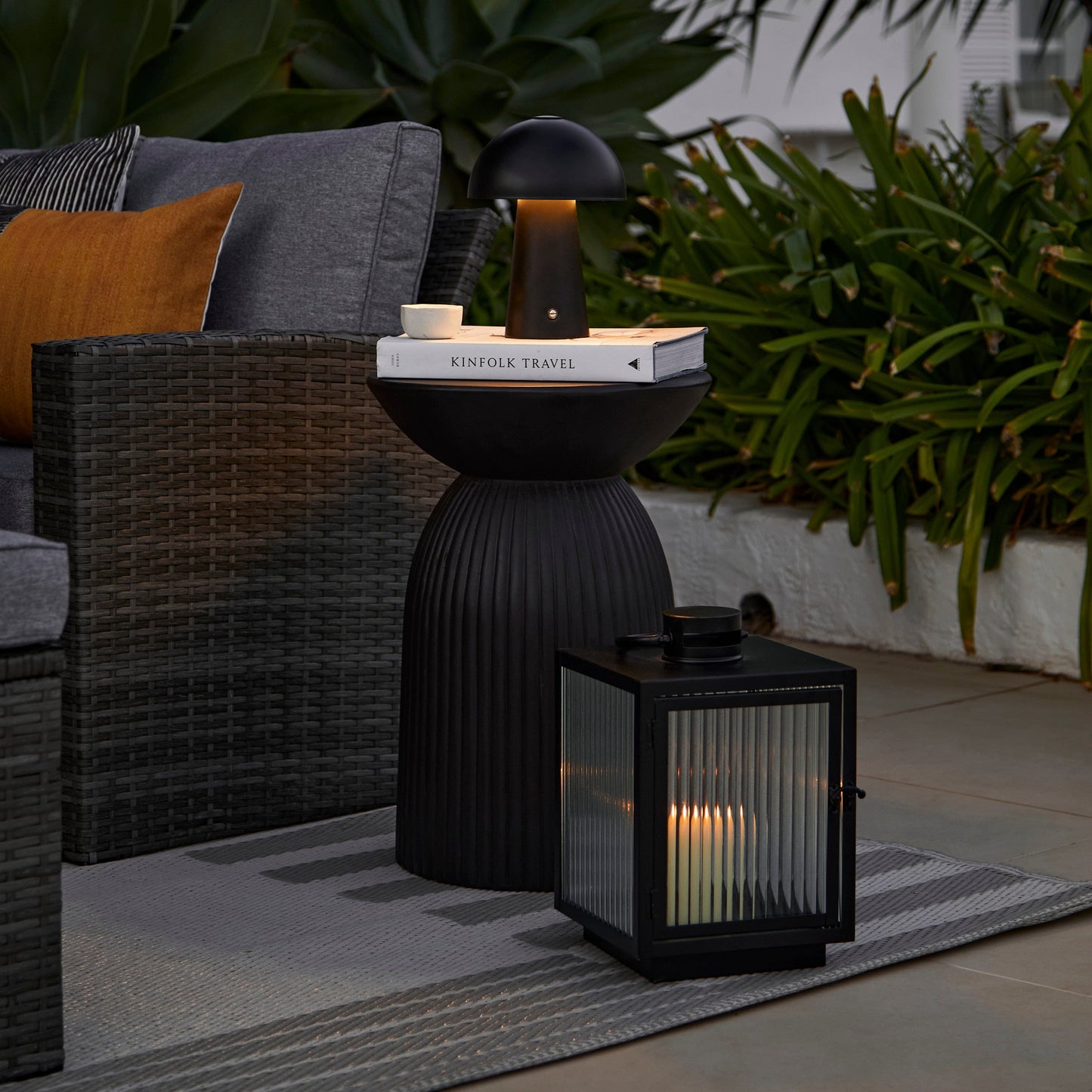 Brockhill_Rechargeable_Lamp_