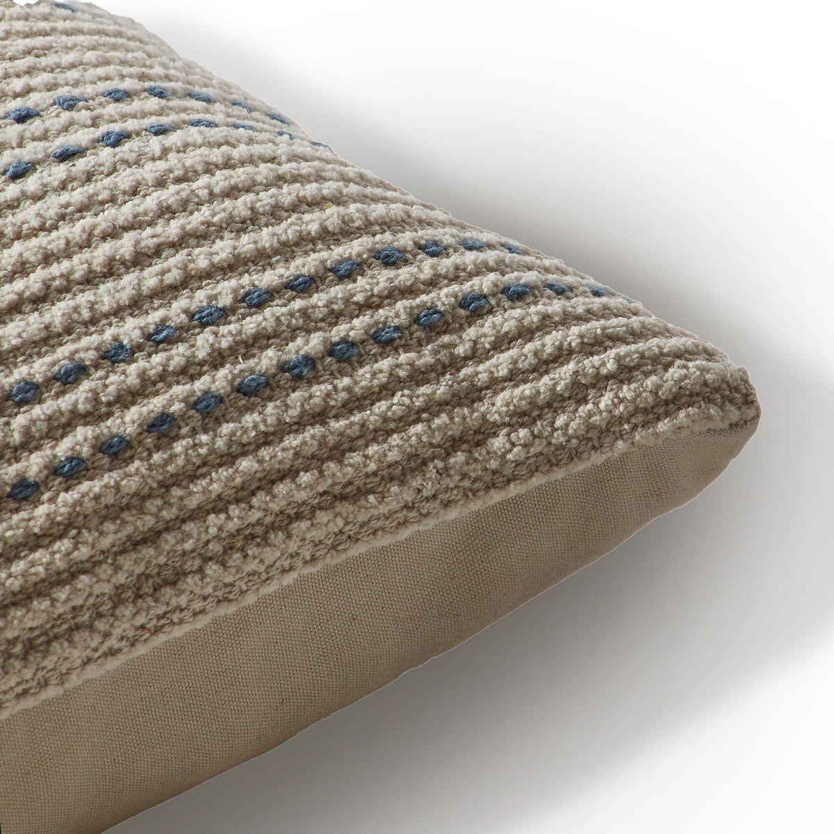ELBERTON_45_45_HORIZON_BLUE_CUSHION