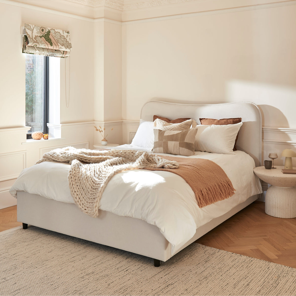 Finola Double Ottoman Bed - Ivory - Laura James