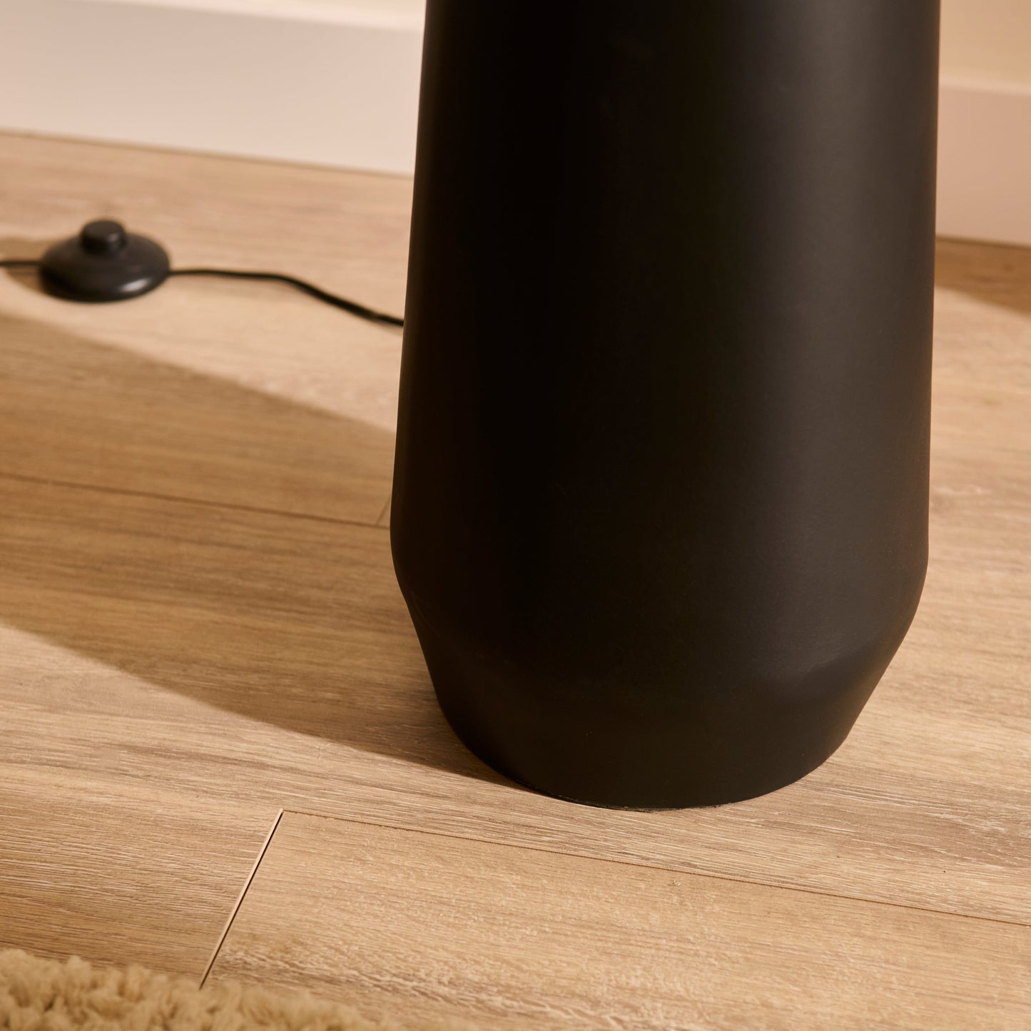Foxcote Black Metal Floor Lamp Base - 129cm - Laura James