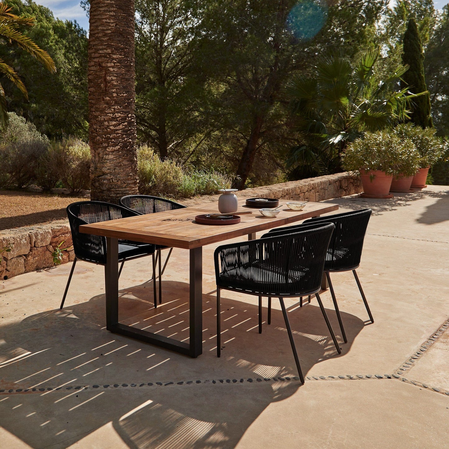 Hali 4 Seater Wooden Outdoor Dining Set with Hali Black Chairs & Cream LED Premium Cantilever Parasol - 175cm