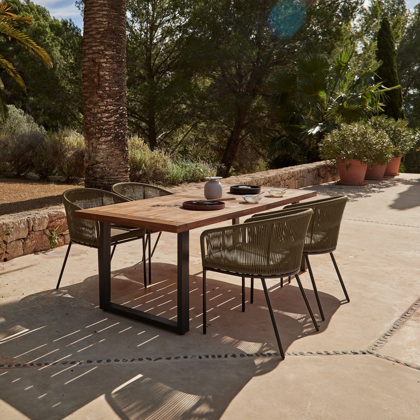 Hali 4 Seater Wooden Outdoor Dining Set with Hali Green Chairs & Grey LED Premium Parasol - 175cm