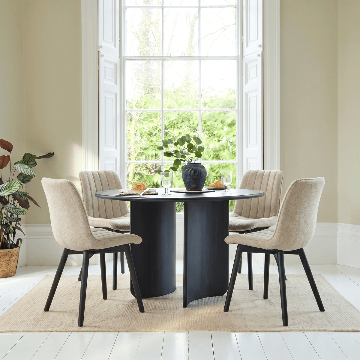 Imogen 120cm Chalked Mango Wood Round Dining Table Set - 4 Seater - Bella Boucle Dining Chairs - Black Oak Legs - Laura James