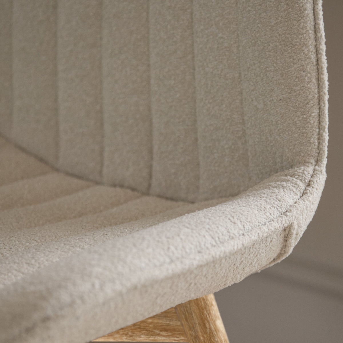 Bella Light Beige Boucle Dining Chair - Set of 2 - Chalked Mango Wood Legs - Laura James