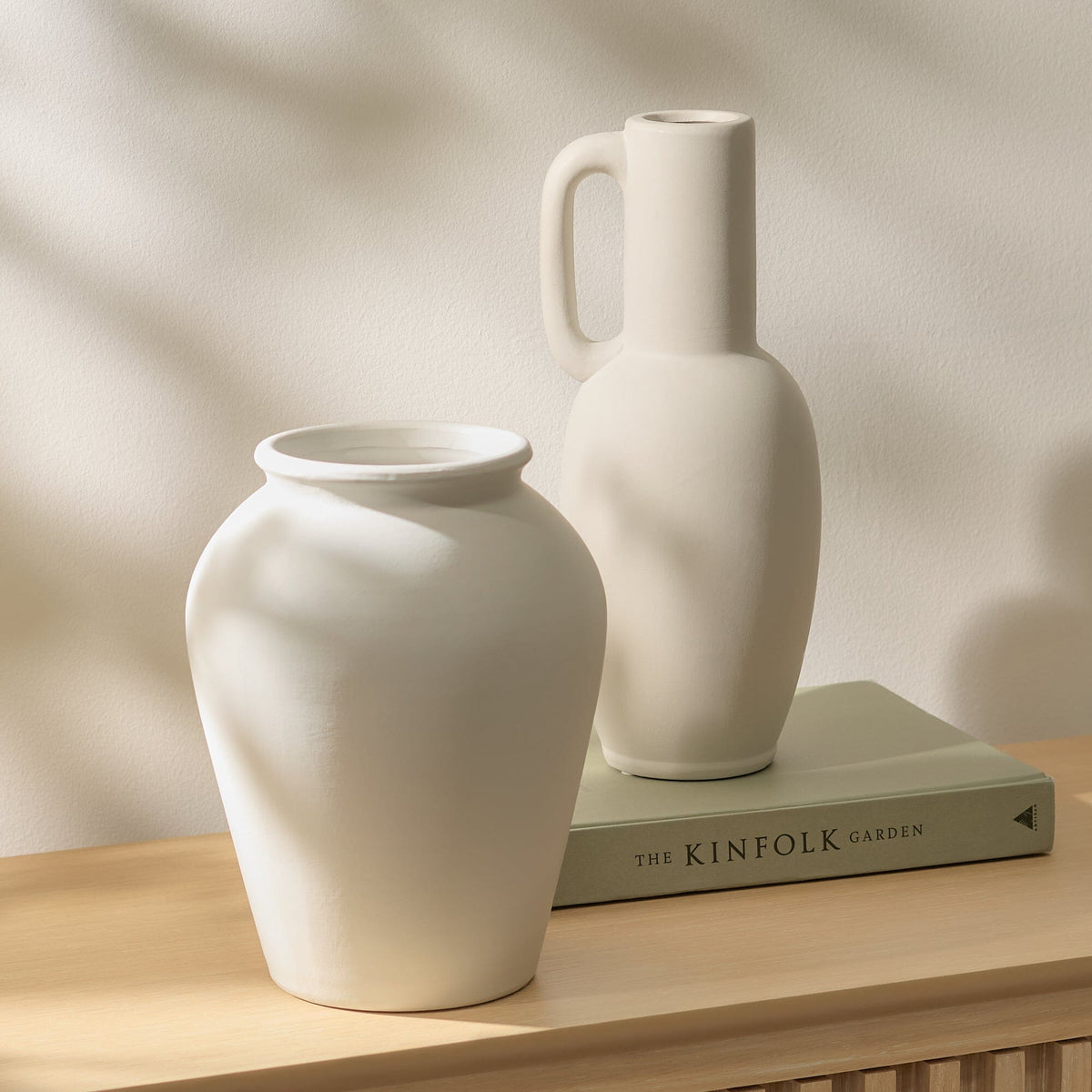 Kalera 30cm Terracotta Jug - White