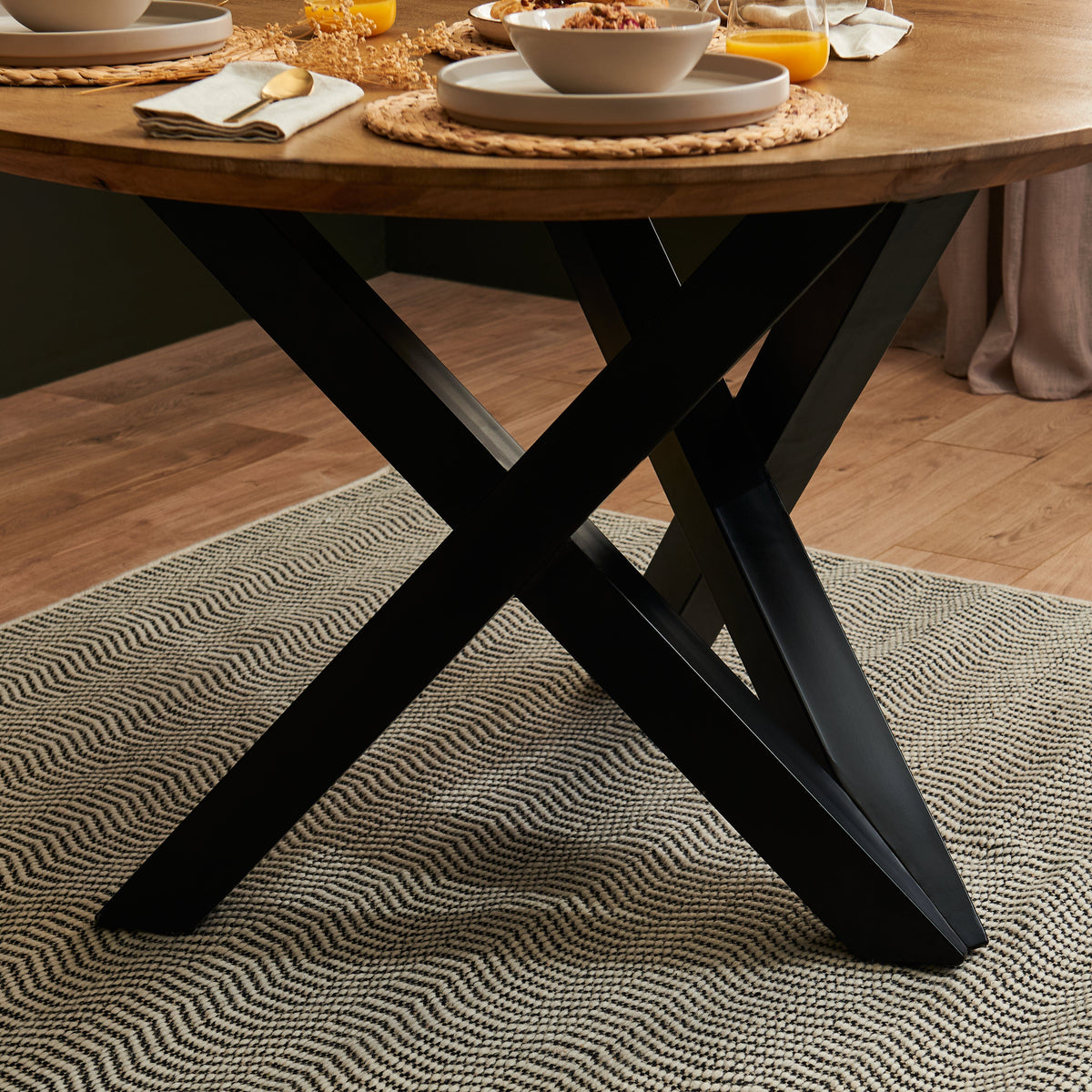 Levi Mango wood Dining Set - 4 Seater - Cleo Boucle Dining Chairs with Black Legs - Laura James