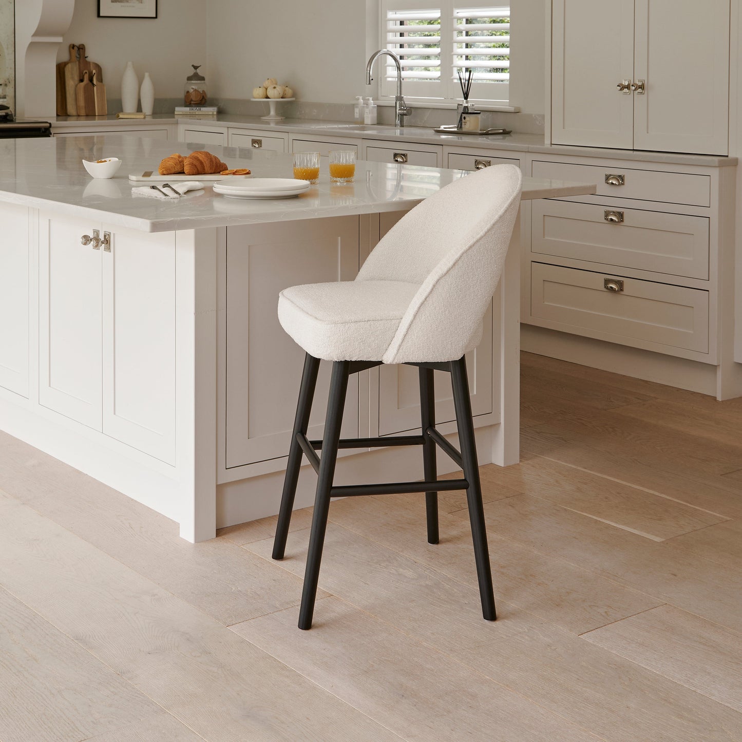 Marilyn Boucle Bar Stool - Black Legs