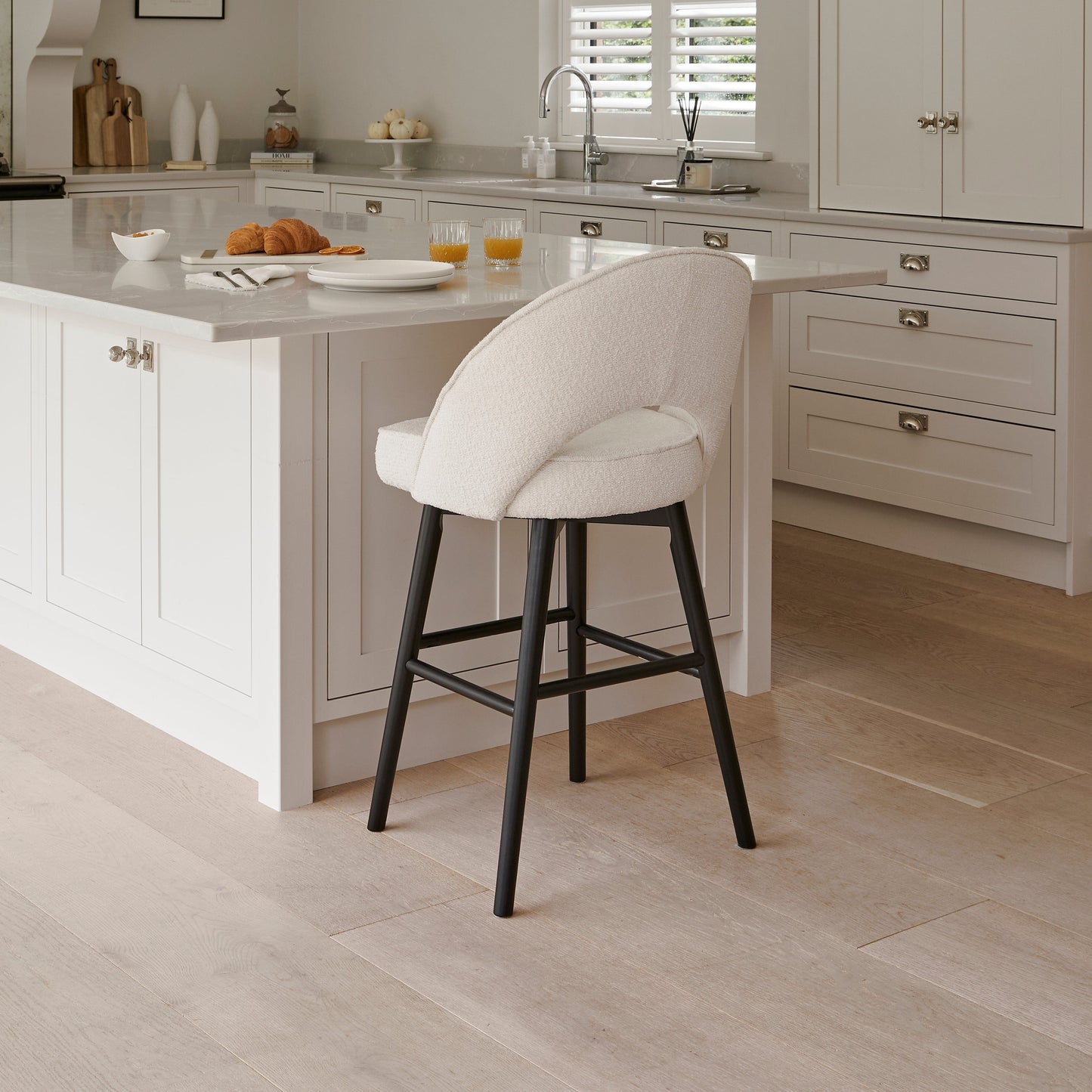 Marilyn Boucle Bar Stool - Black Legs