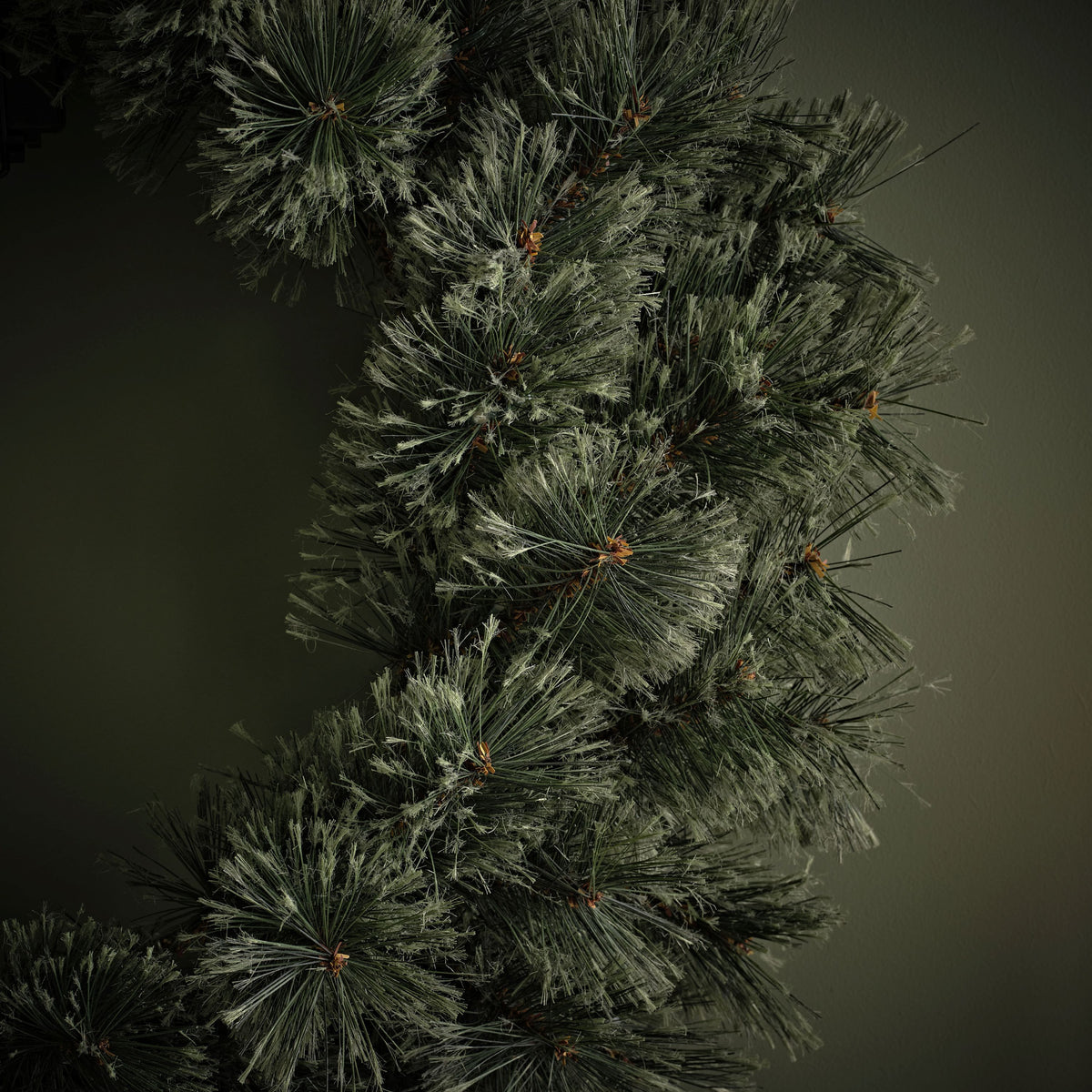 Sel 63cm Fir Wreath with LED Lights - Laura James