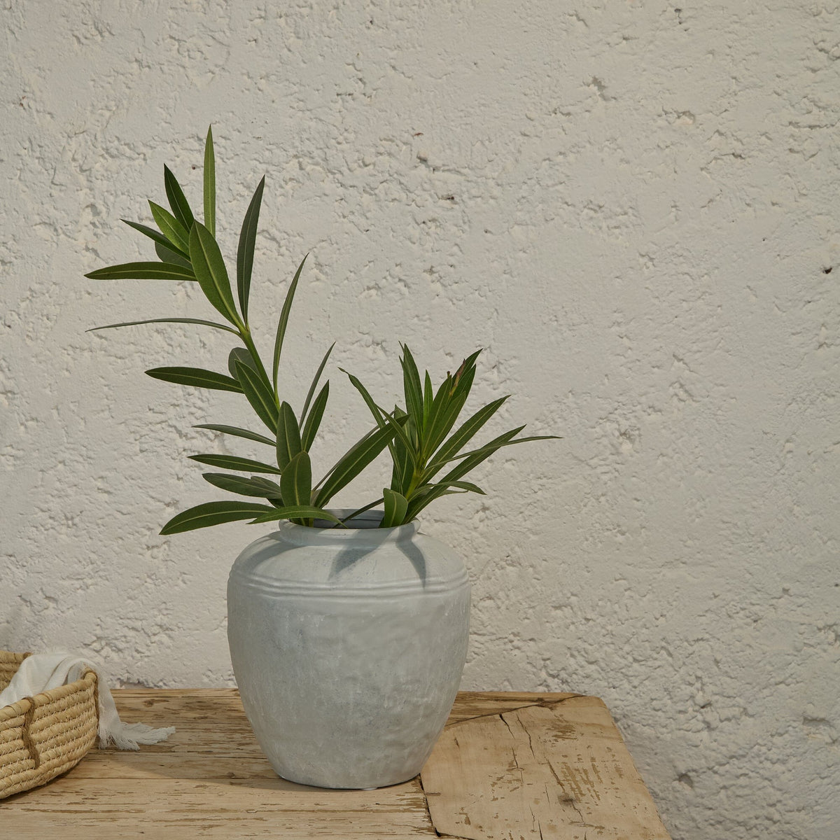 Suma 21.5cm Terracotta Vase - Off White - Laura James