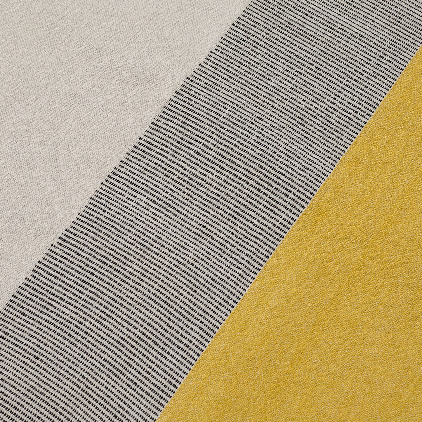 Selu 125x150cm Yellow Throw - Laura James