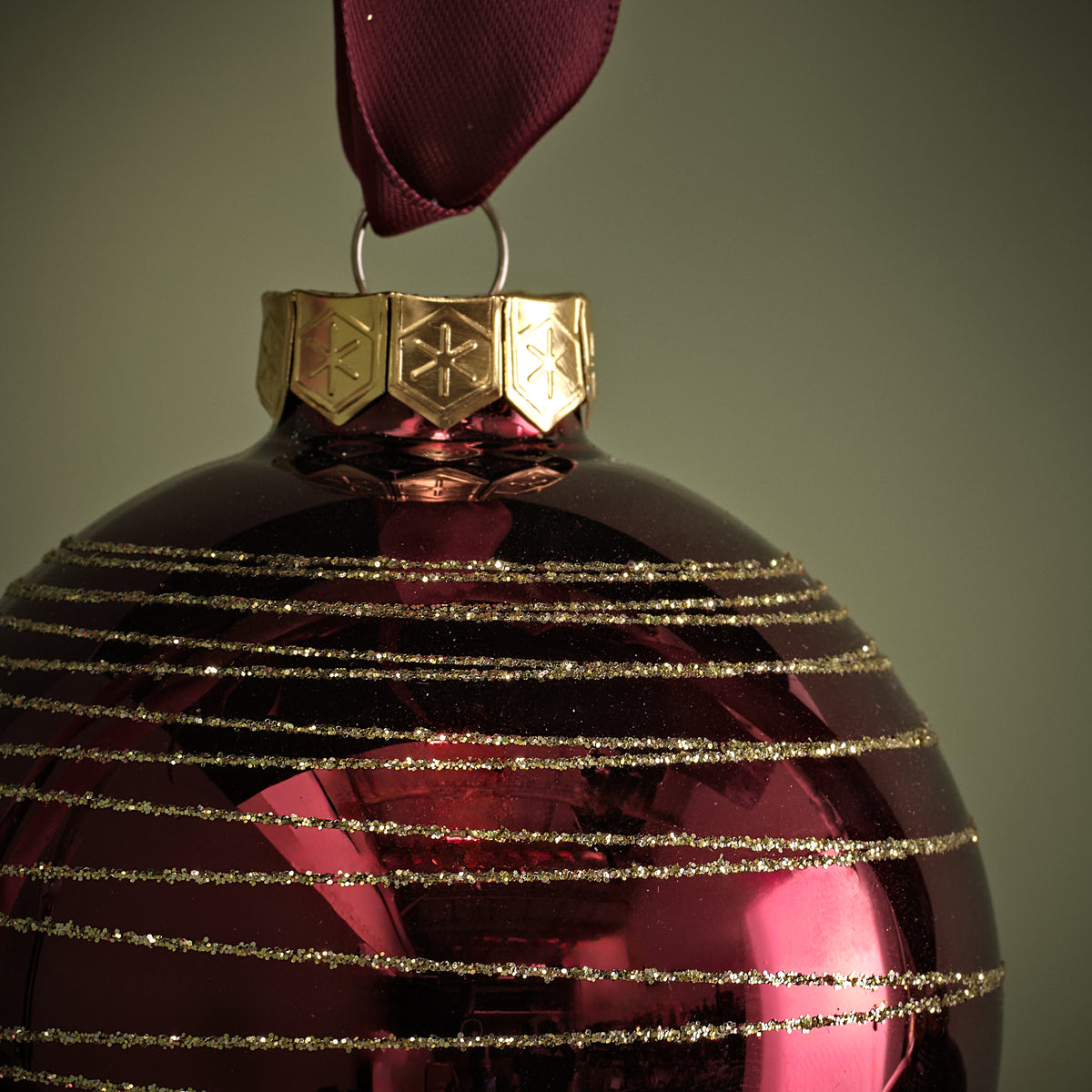 Varde 8cm Glass Round Baubles - Set of 3 - Burgundy Red Swirls