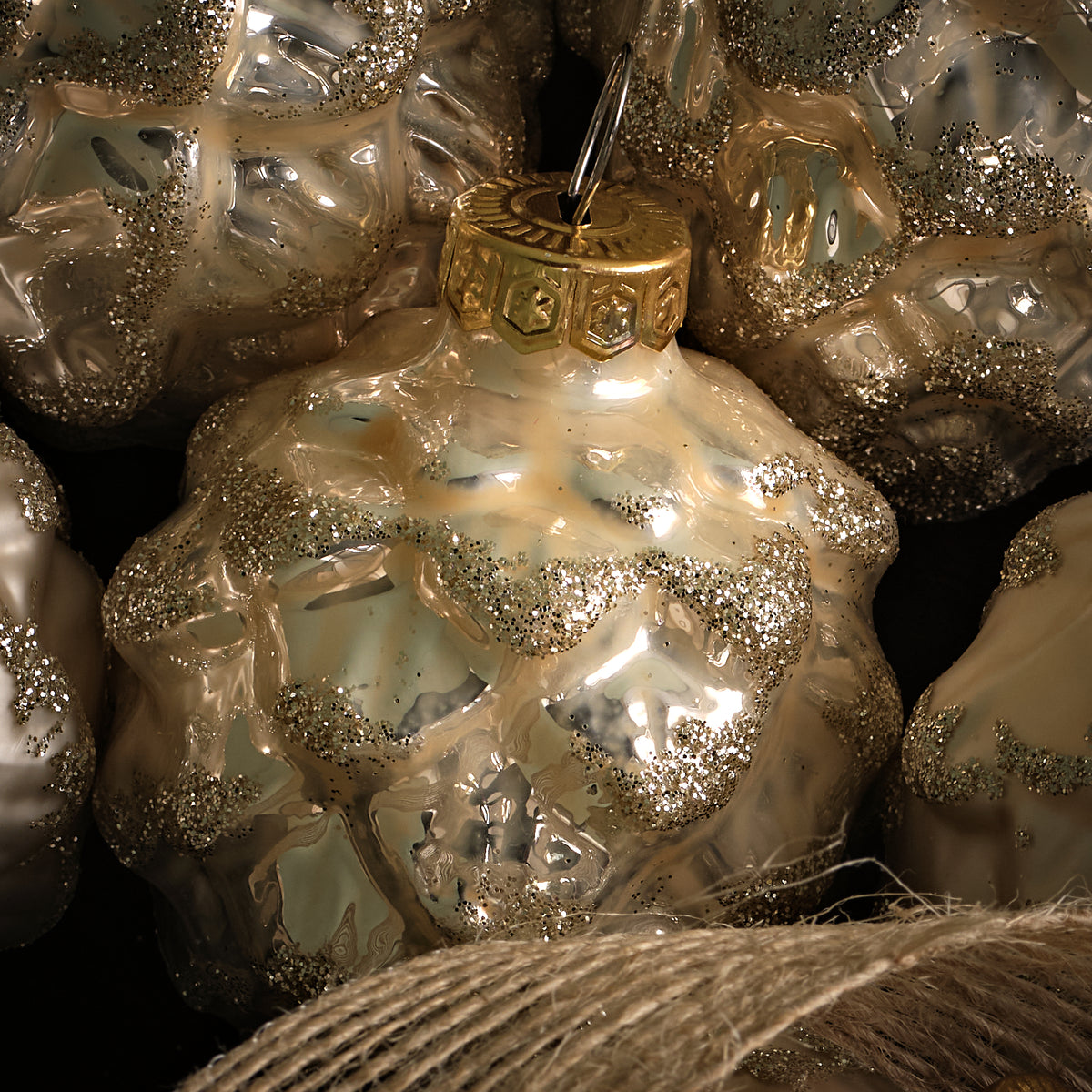 Varde 7cm Glass Pinecone Baubles - Set of 6 - Pearl Gold