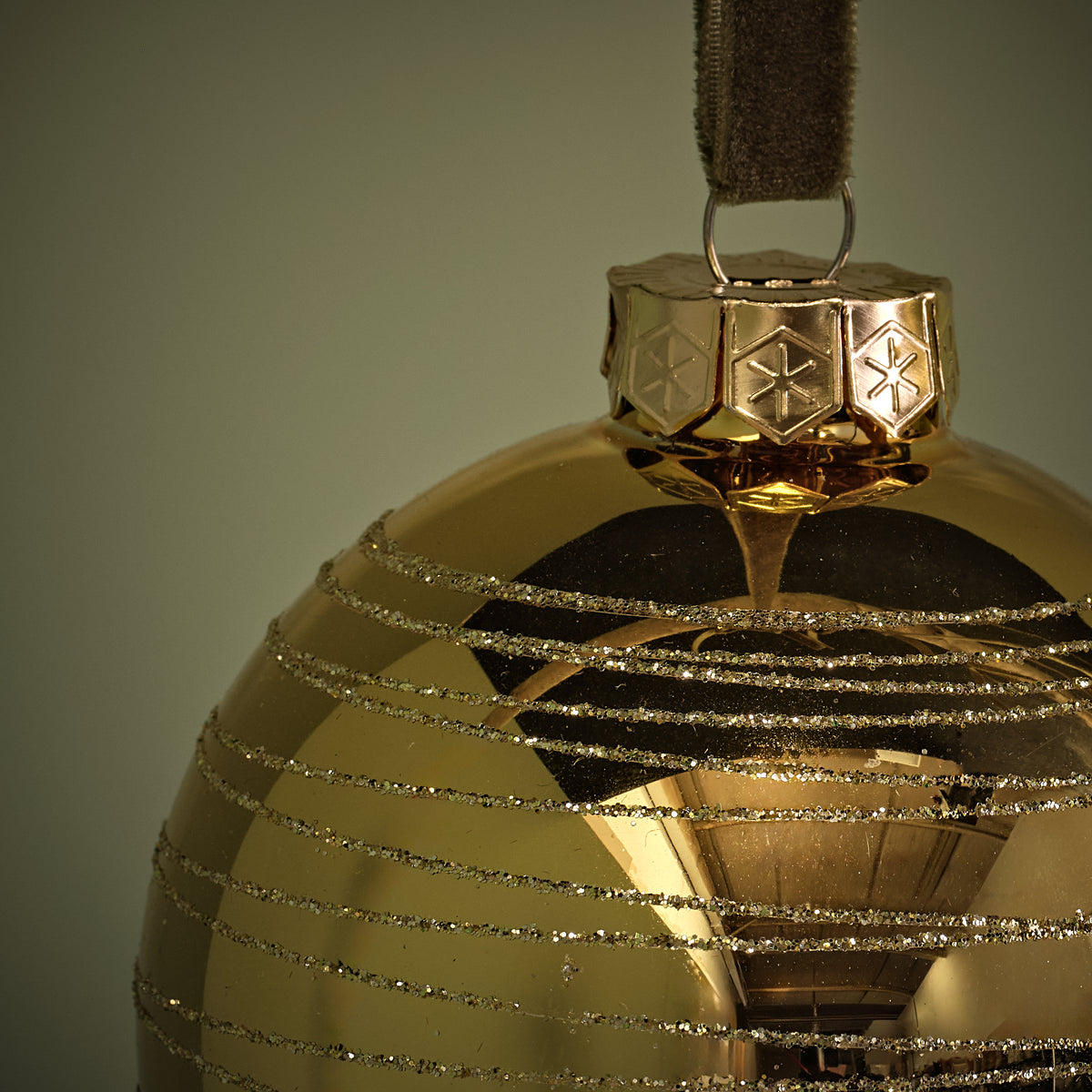 Varde 8cm Glass Round Baubles - Set of 3 - Gold Swirls