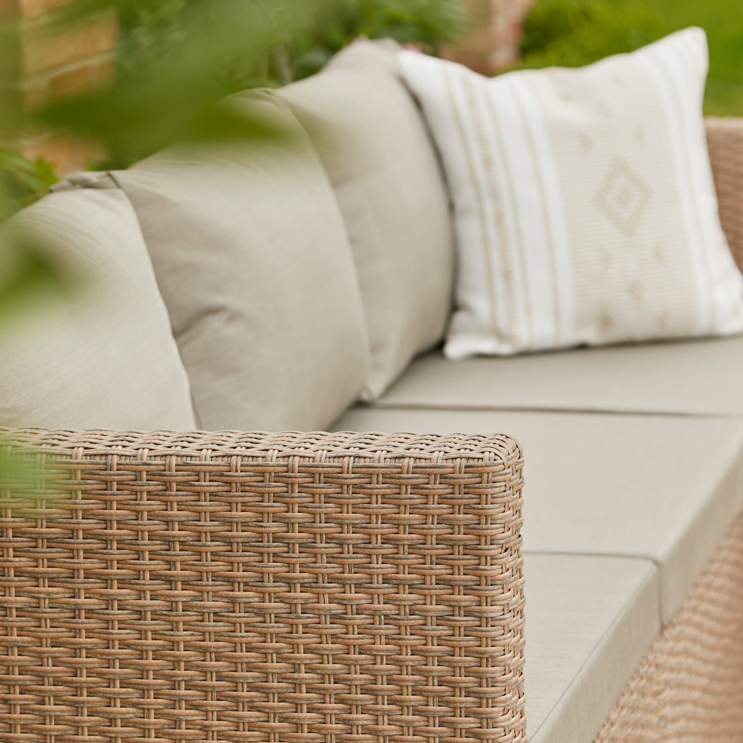 Weston 4 Seater Rattan Garden Corner Sofa Set with Grey LED Premium Parasol - Natural Weave