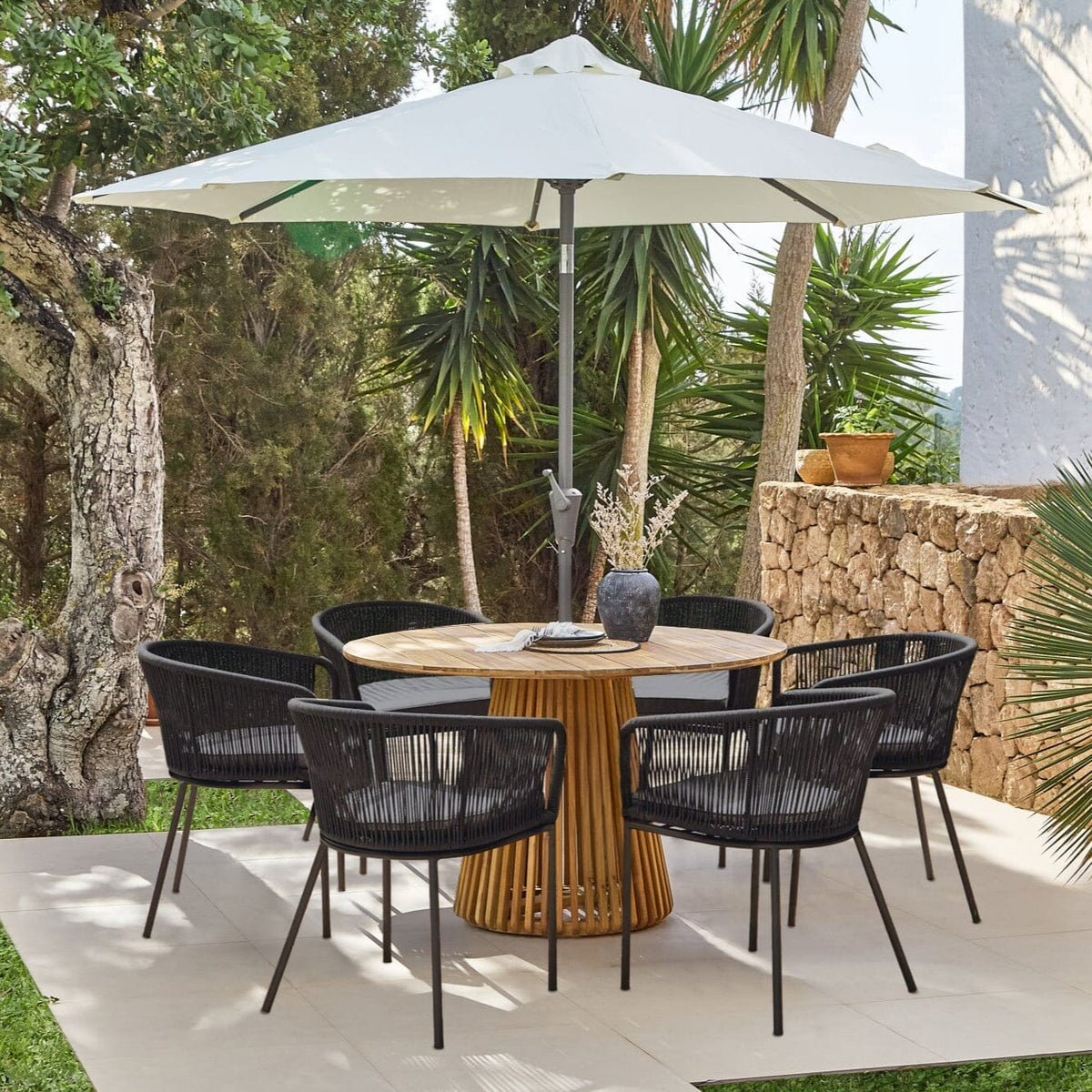 Willow 6 Seater Round Wooden Garden Set with 6 Hali Black Rope Chairs with Cream Parasol - Laura James