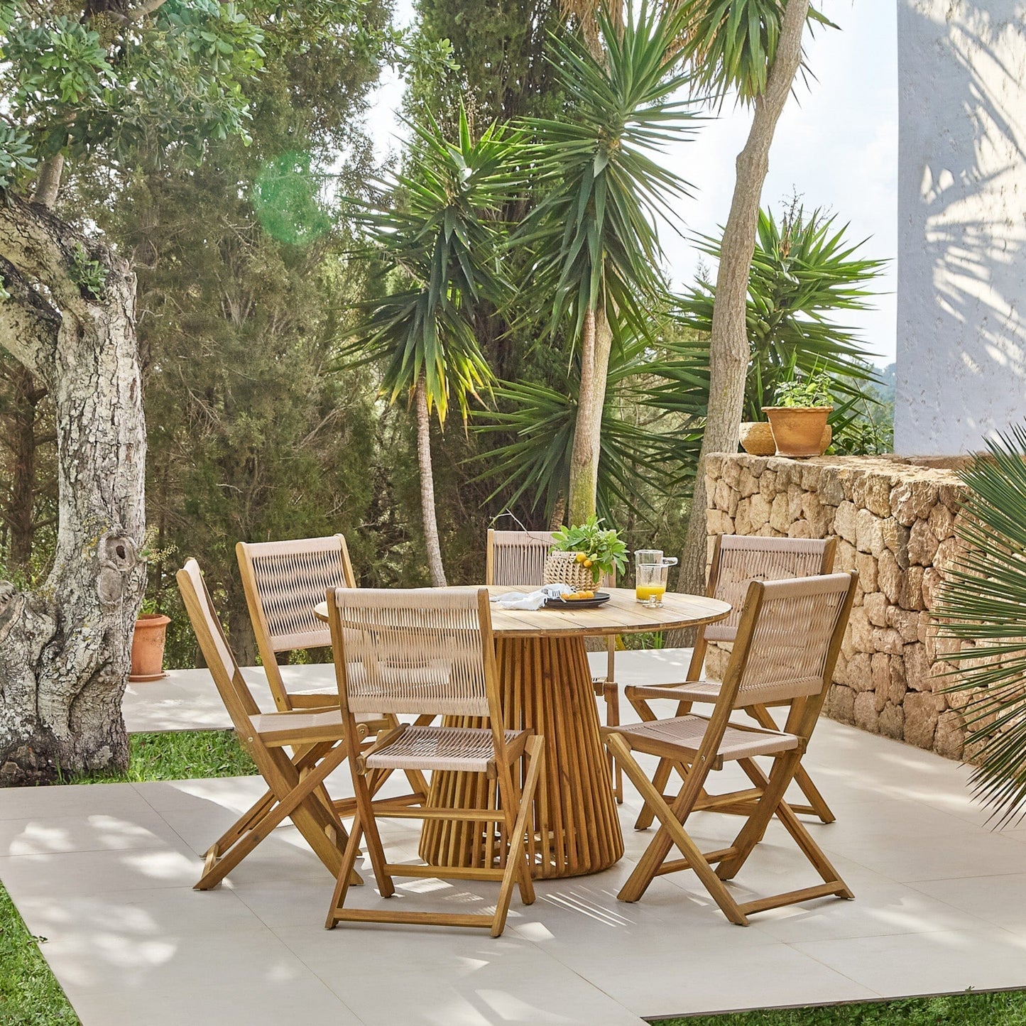 Willow 6 Seater Round Wooden Garden Dining Set with 6 Cove Rope Dining Chairs - Laura James