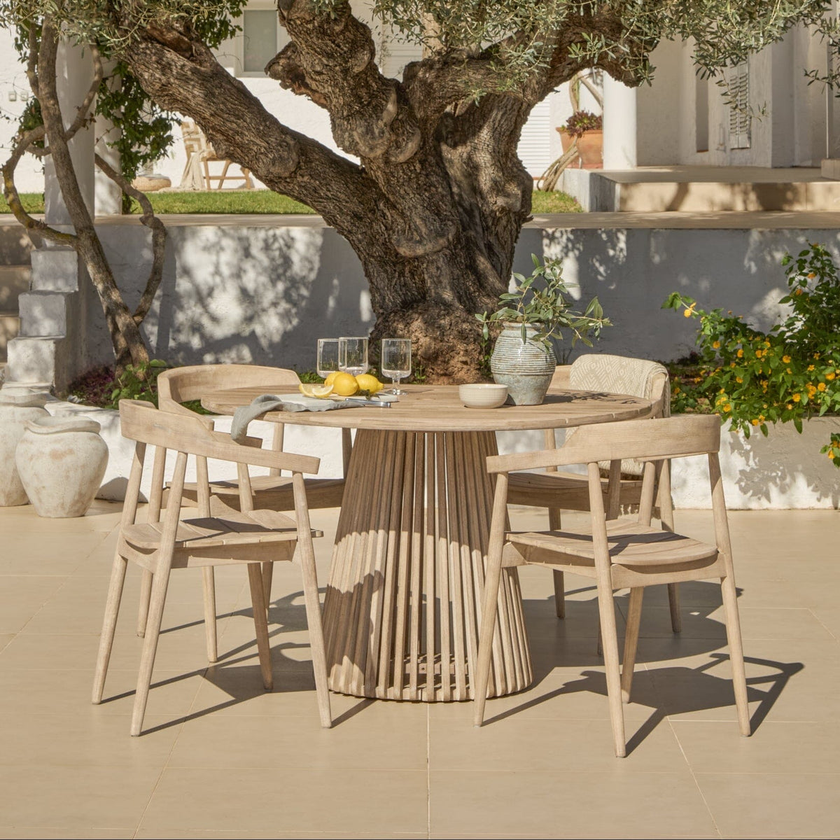 Willow 4 Seater Round Garden Dining Set with Elowen Chairs - Laura James