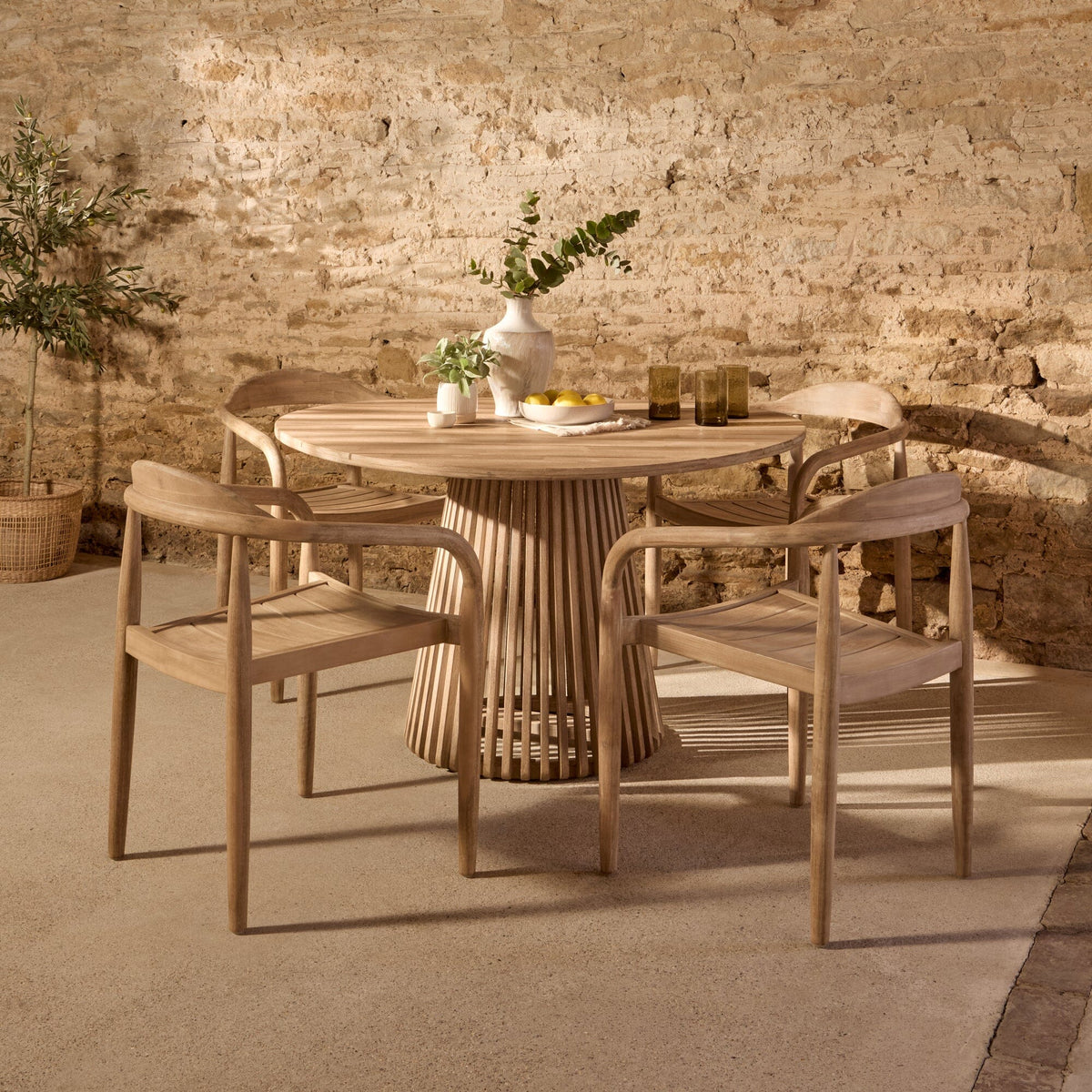 Willow 4 Seater Round Garden Dining Set with Sasha Chairs - Laura James