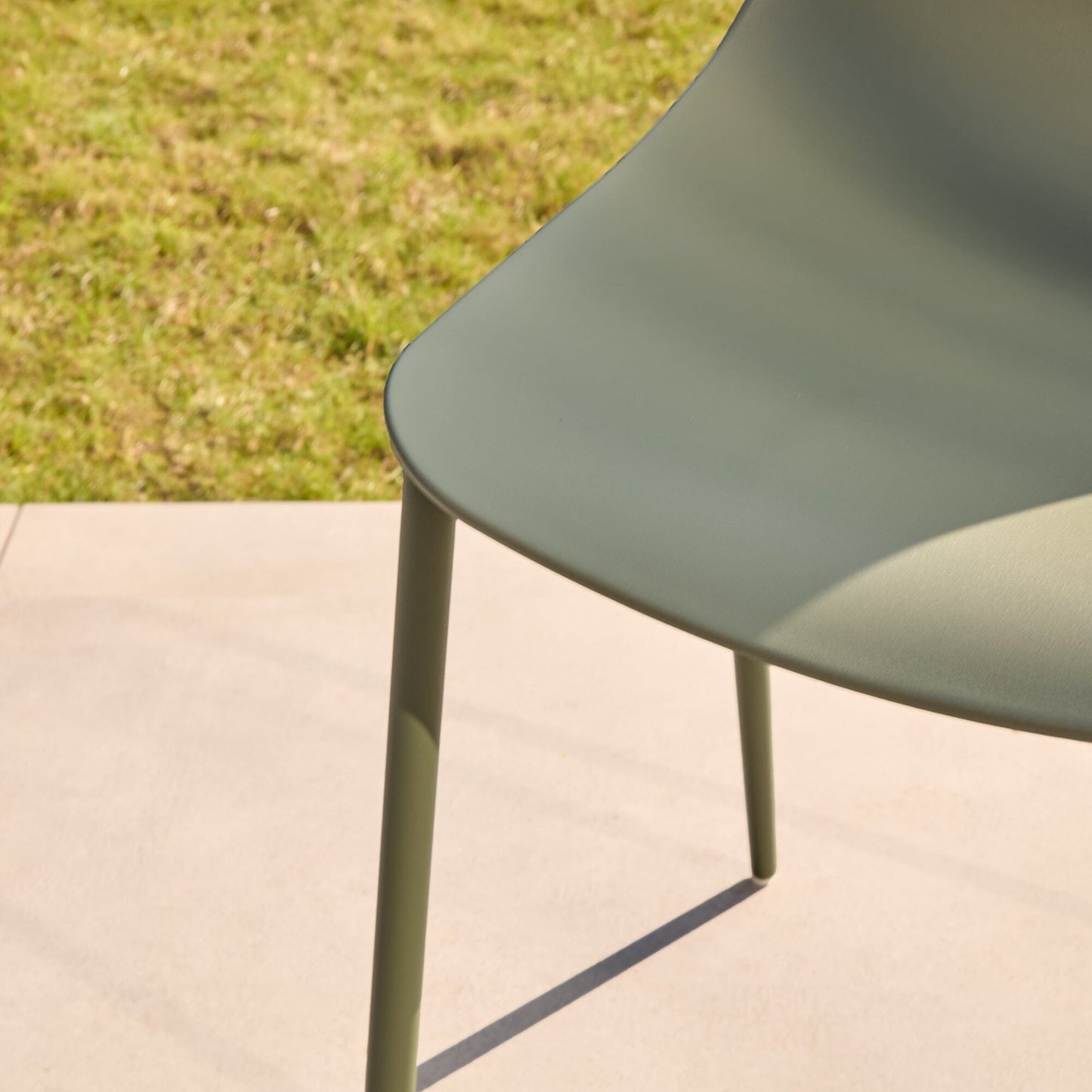 Wren Garden Dining Chair - Set of 2 - Olive Green - Laura James