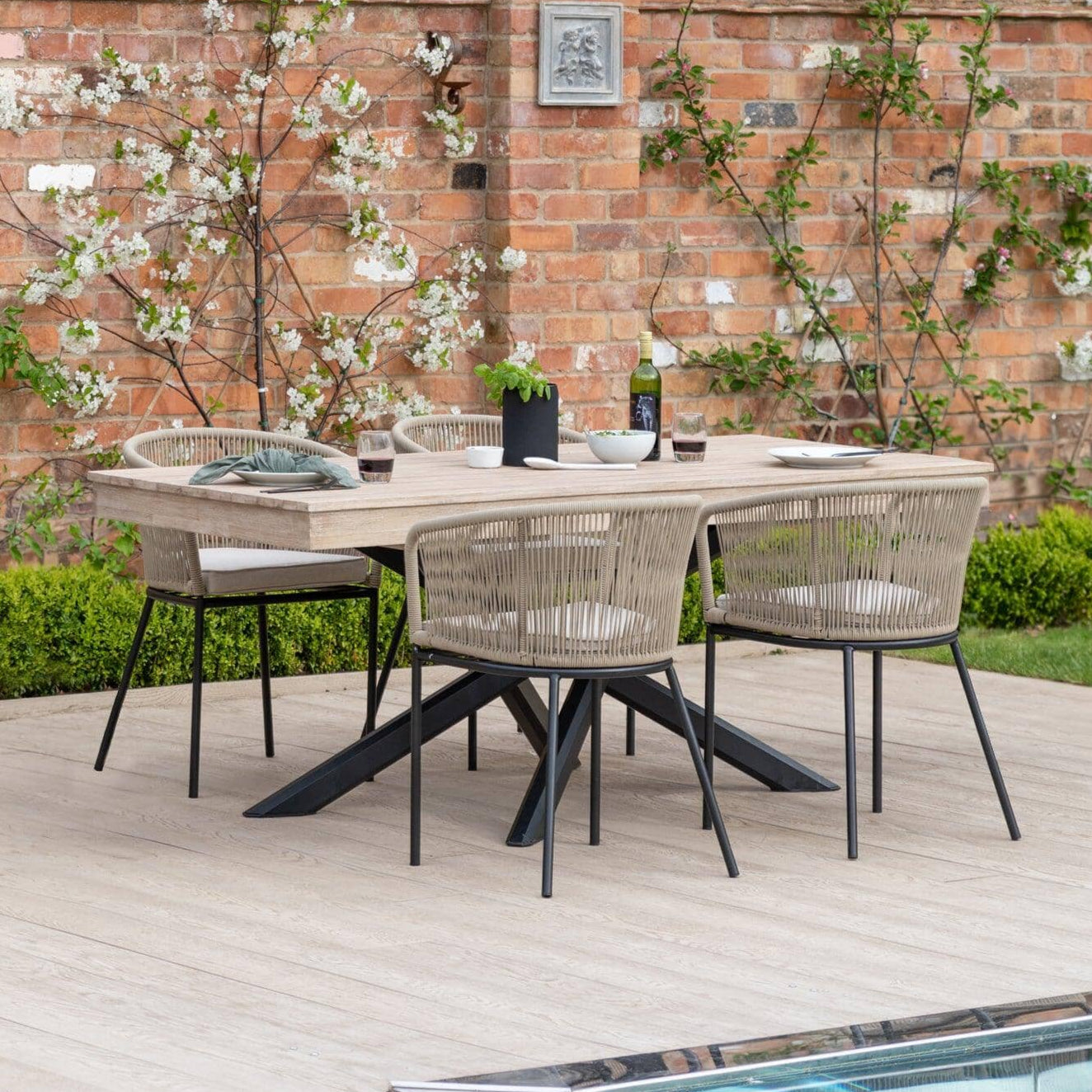 Amelia 4 Seater Whitewash Wood Black Legs Garden Dining Set - Hali Natural Chairs