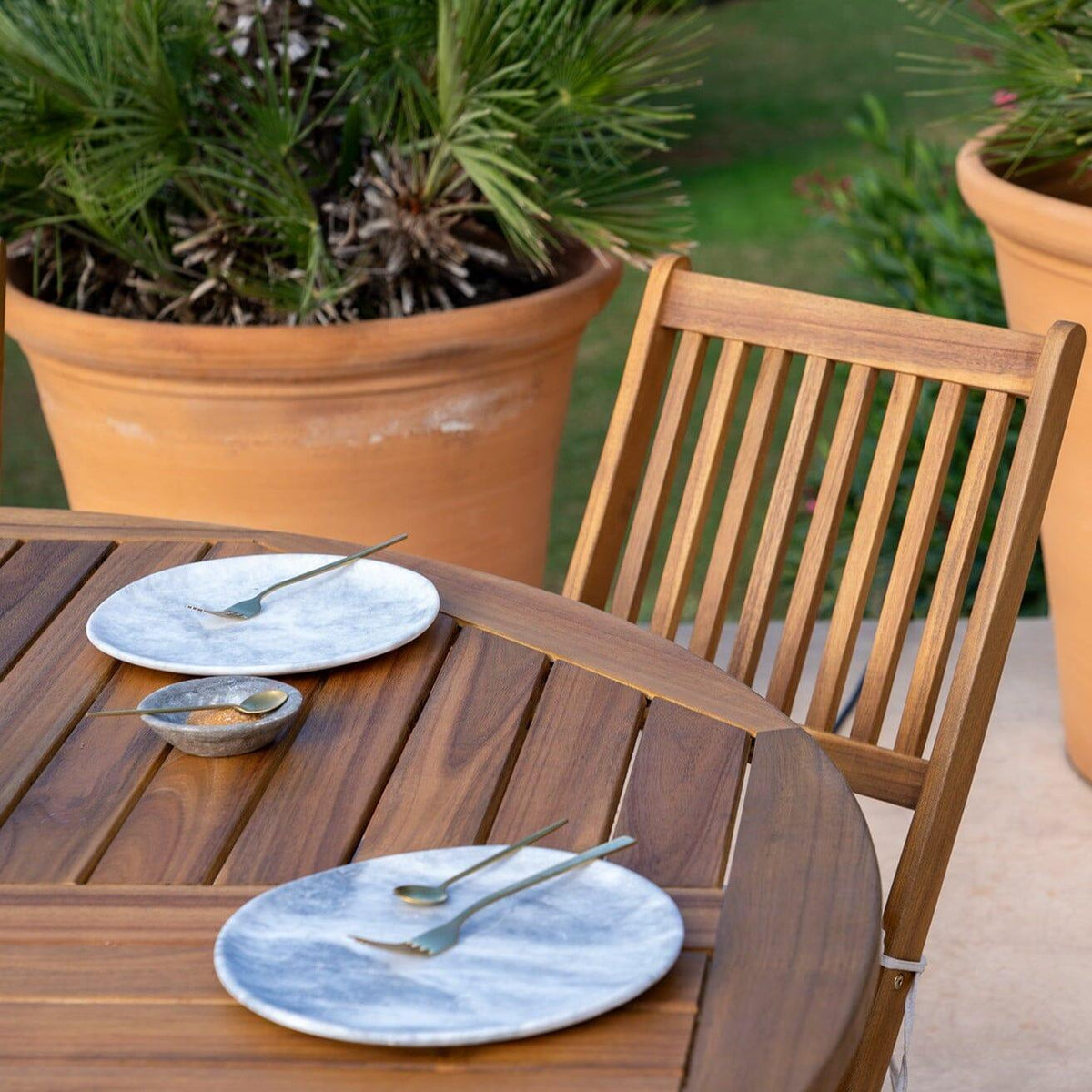 Ashby 4 Seater Wooden Round Folding Garden Dining Table - 100cm - Laura James
