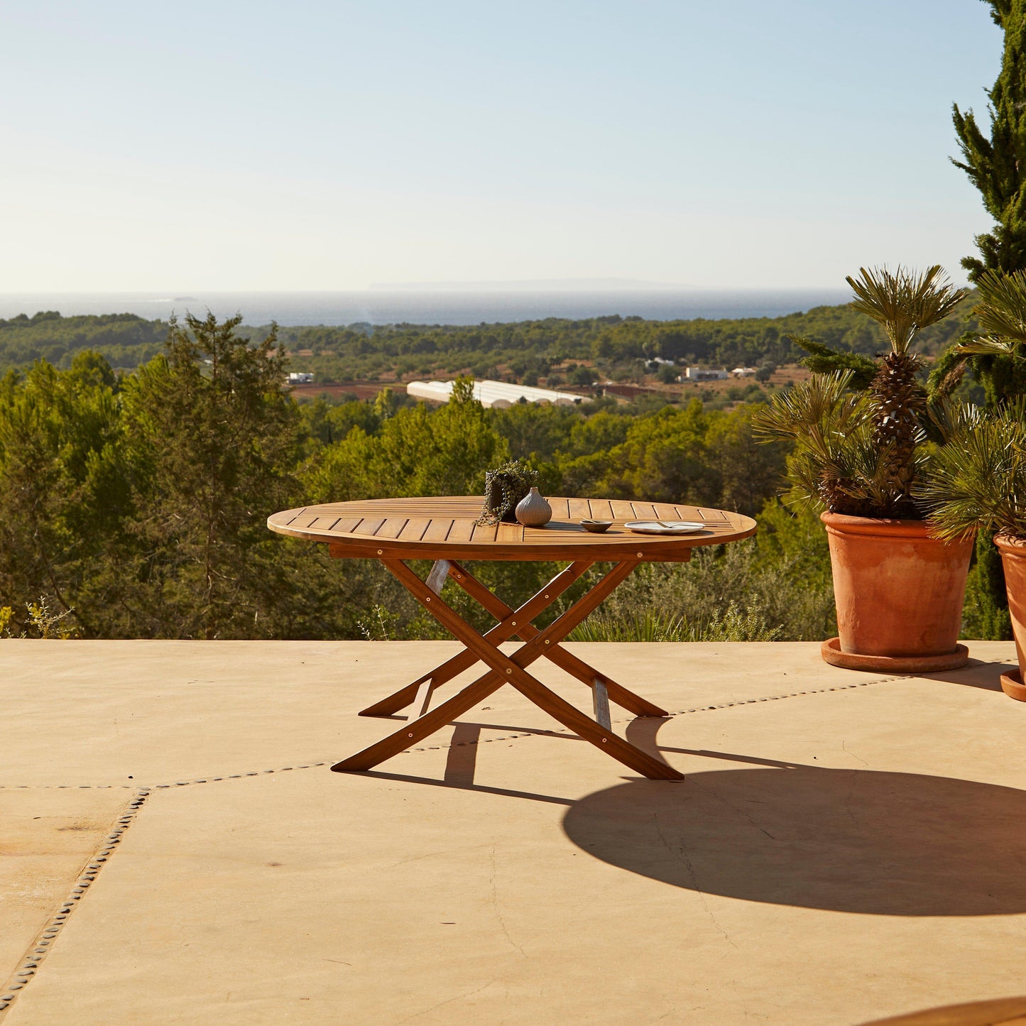 Ashby 6 Seater Round Wooden Dining Set and Grey Parasol - Laura James