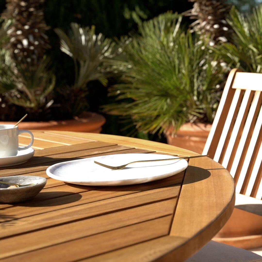Ashby 8 Seater Wooden Round Garden Dining Set with Cream Parasol - 160cm - Laura James