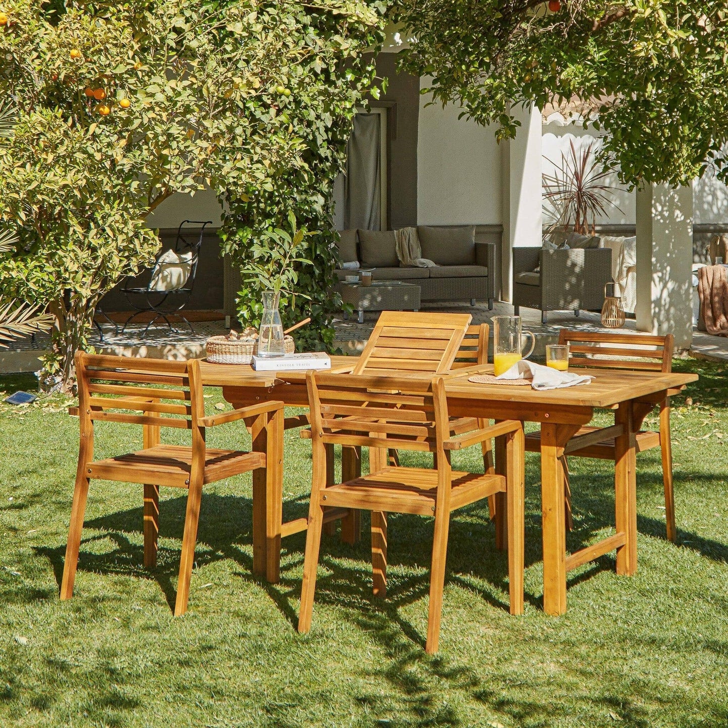 Aspen 4 Seater Wooden Garden Dining Set with Cream LED Premium Parasol - 140cm to 200cm