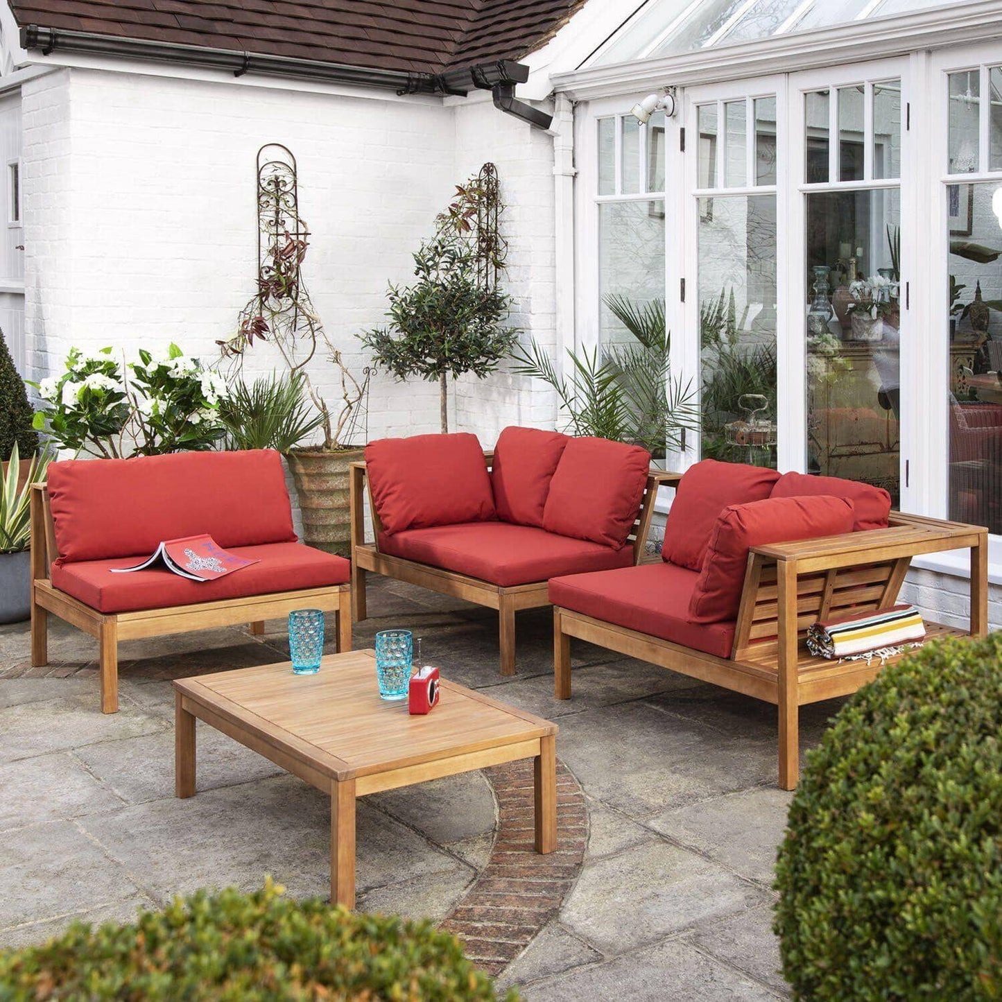 Dakota Wooden Garden Corner Sofa Set with Cream Parasol - Red Cushions