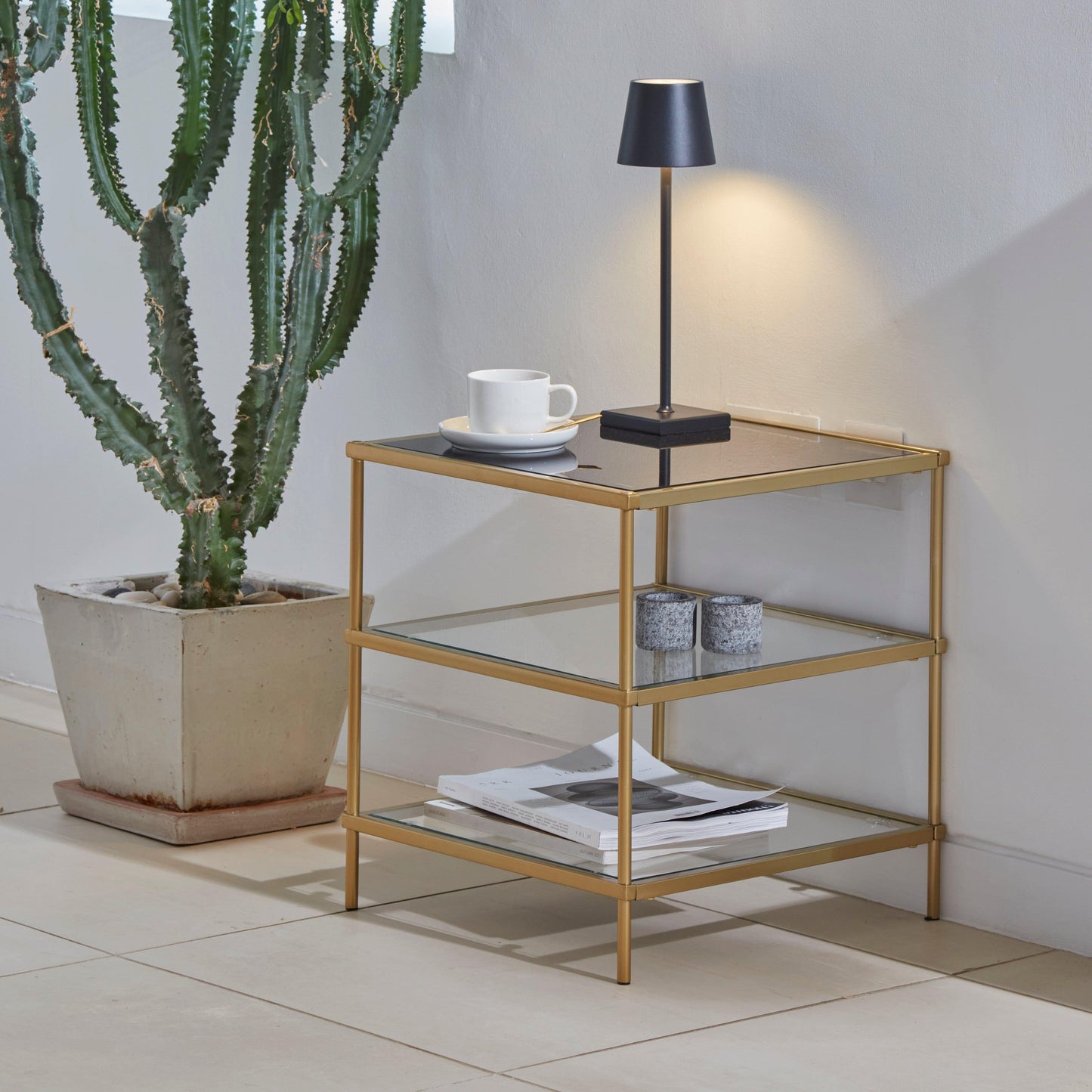 Evelyn side table - gold - Laura James