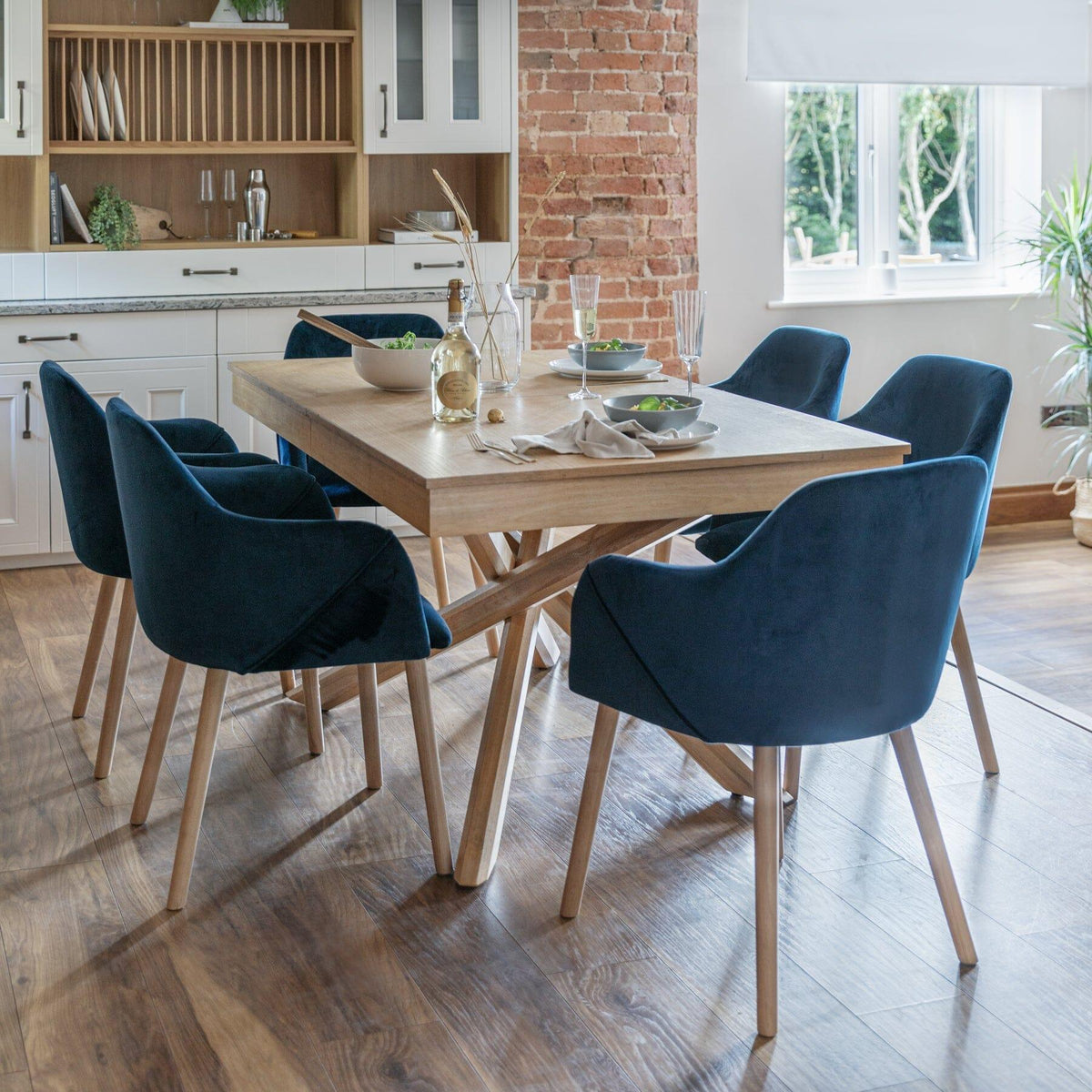 Freya armchairs - set of 2 - blue velvet and oak
