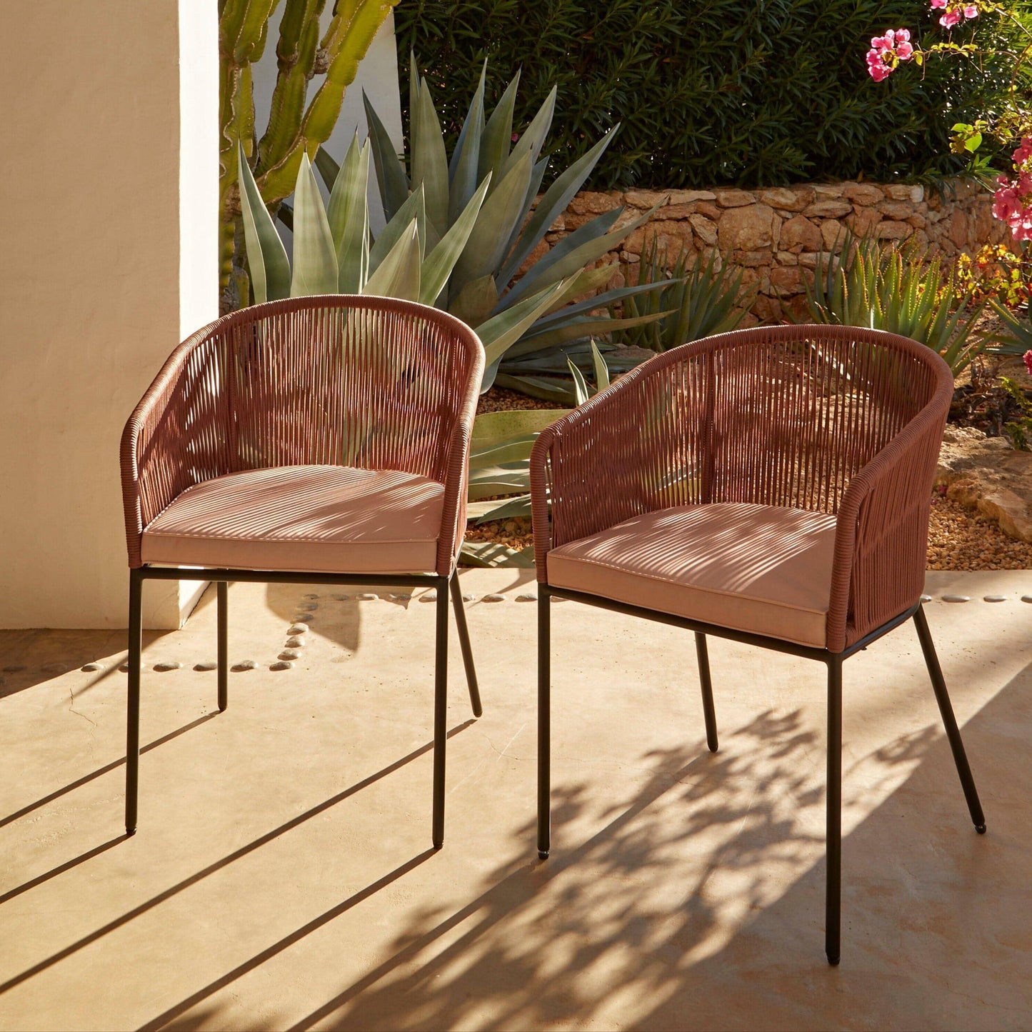 Amelia 8 Seater Wooden Garden Dining Set with 8 Hali Pink Chairs - Light Brushed Acacia with Black Legs