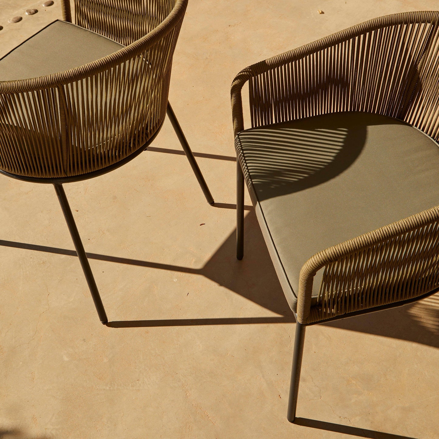 Hali 6 Seater Wooden Garden Dining Set with Hali Green Chairs & Cream LED Premium Parasol - 175cm