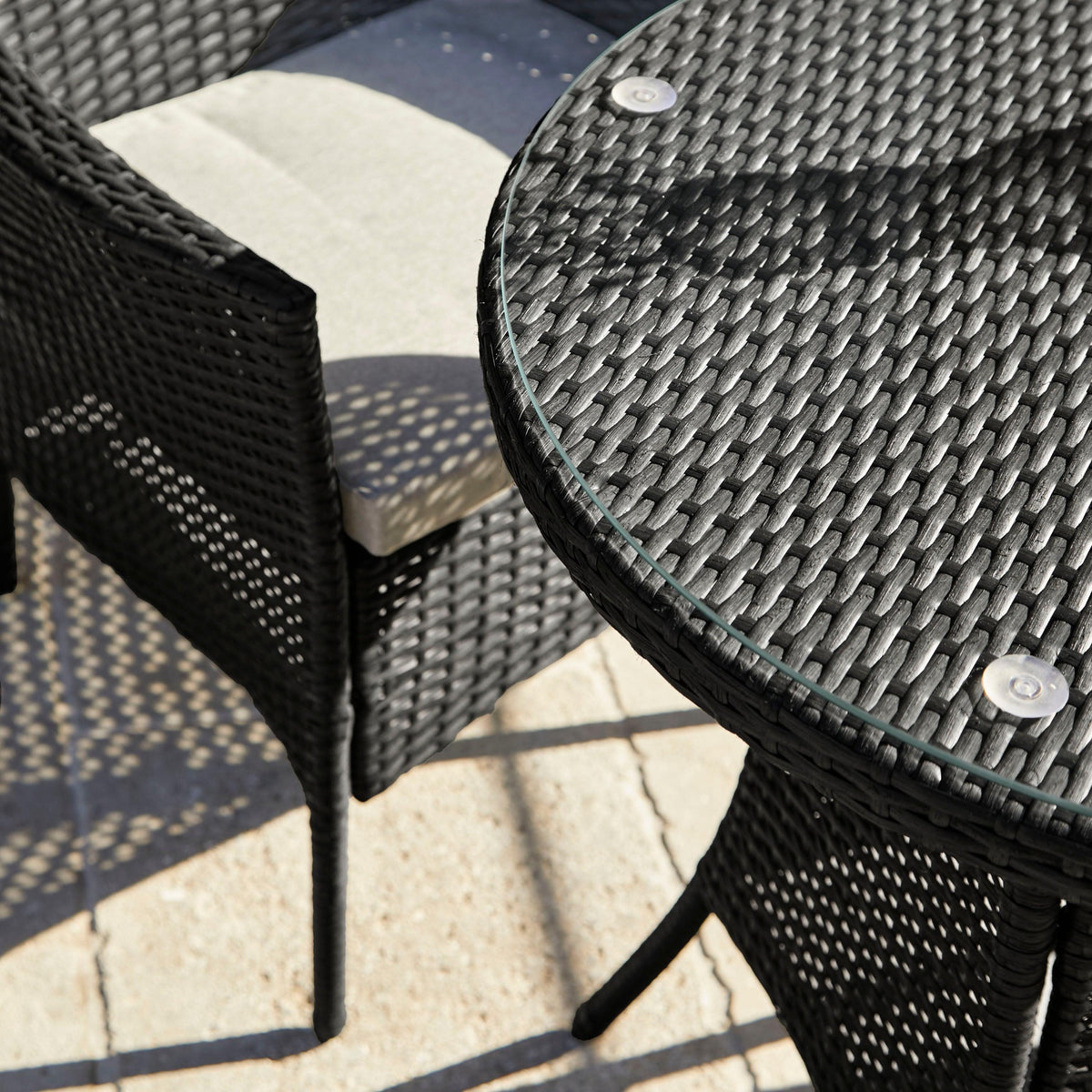 Kemble 4 Seater Rattan Round Garden Dining Set with Grey Parasol - Black Weave