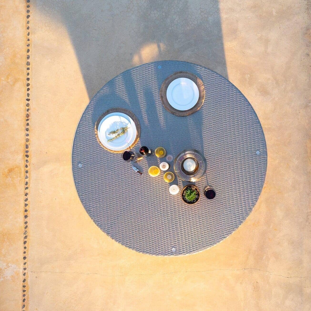 Kemble 6 Seater Rattan Round Garden Dining Set with Cream Parasol - Natural Brown