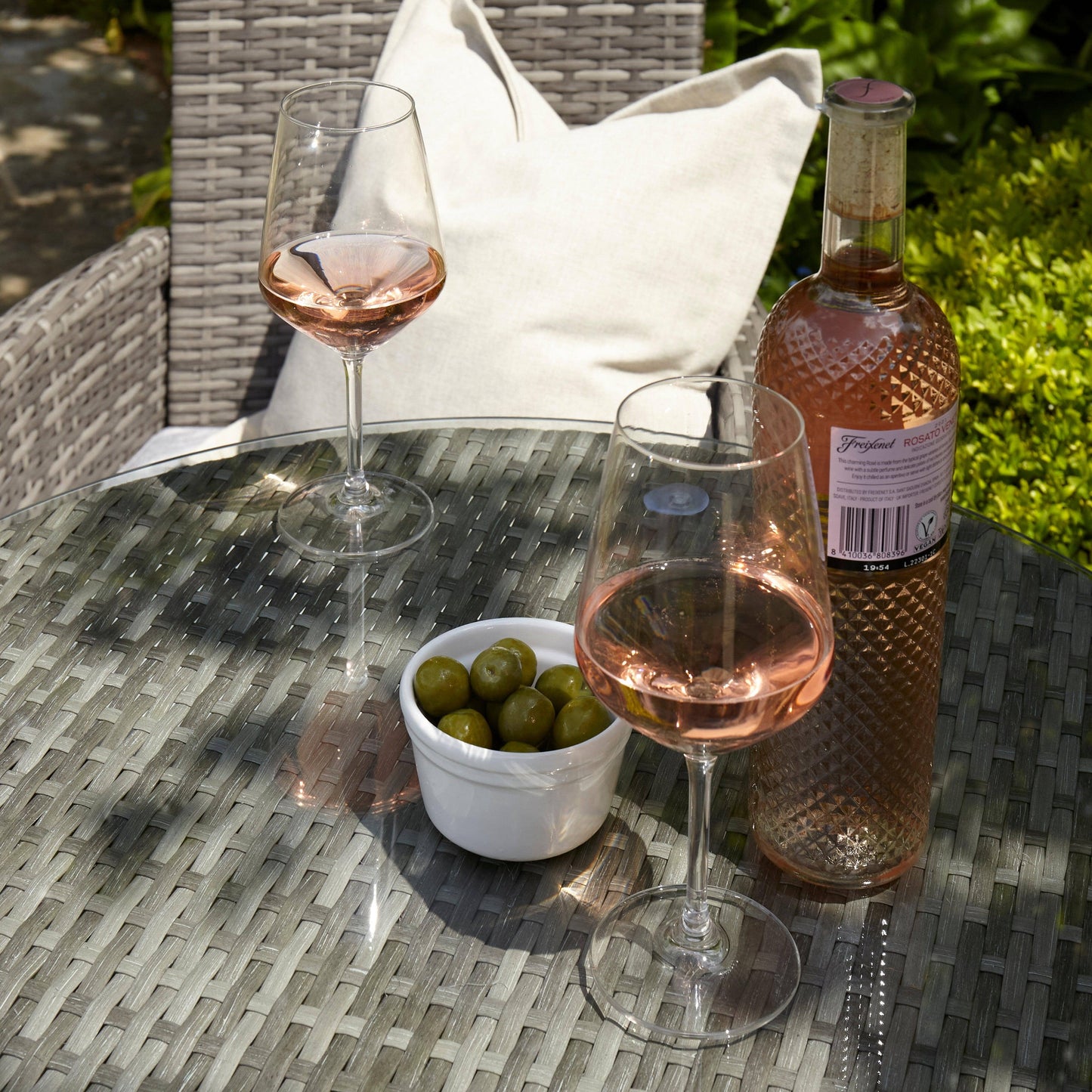 Kemble 4 Seater Rattan Round Dining Set with Grey LED Premium Parasol & Parasol Rain Cover - Grey Weave