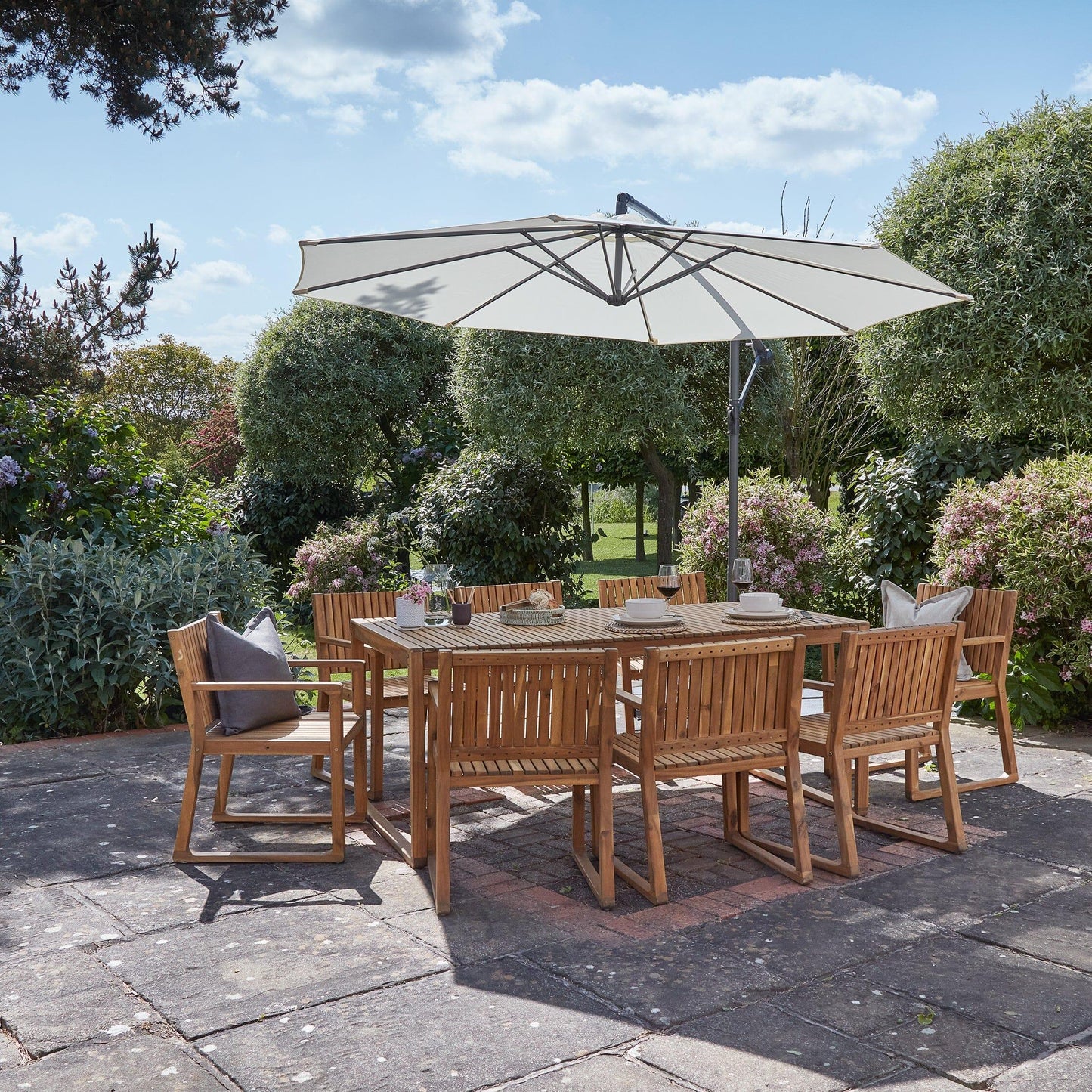 Lennox 8 Seater Wooden Outdoor Dining Set with Cream Parasol