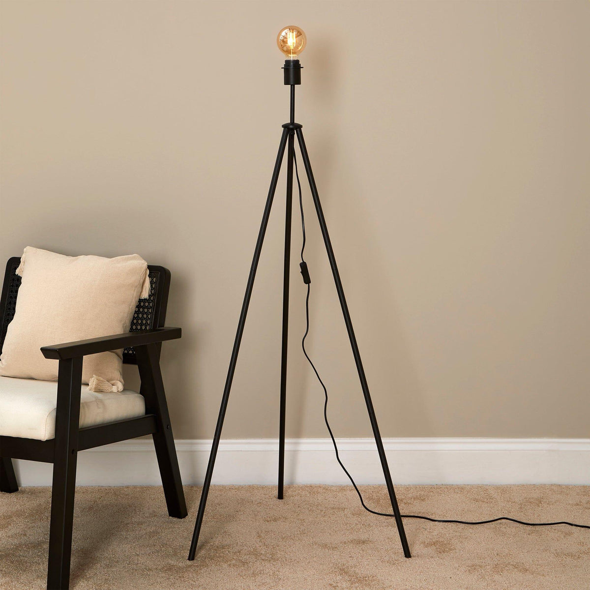 Litton 130cm Metal Floor Lamp - Black - Laura James