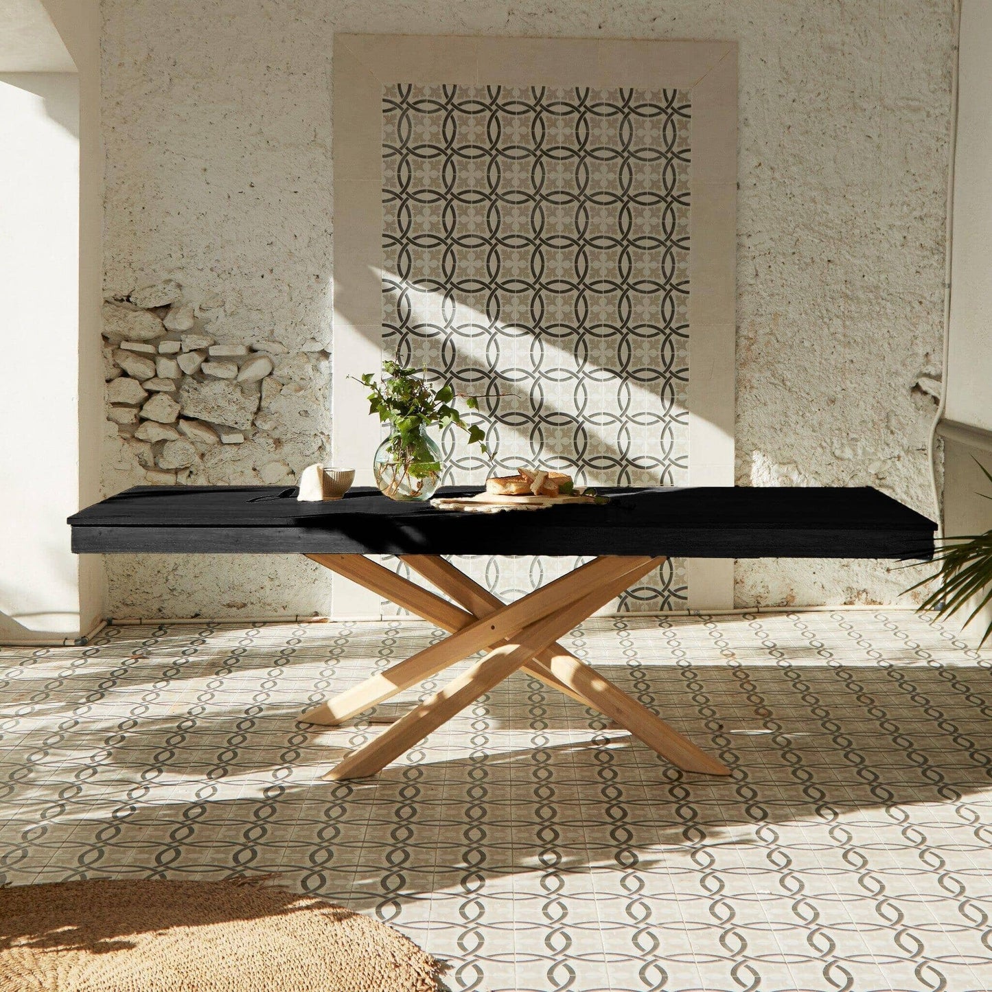 Amelia Black Wood extendable dining table - with Whitewash Legs
