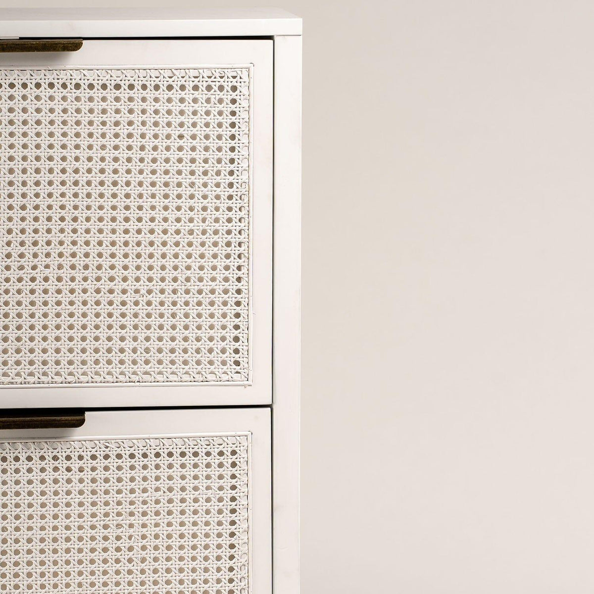 Outlet - Charlie shoe cabinet - 3 door - white - Laura James